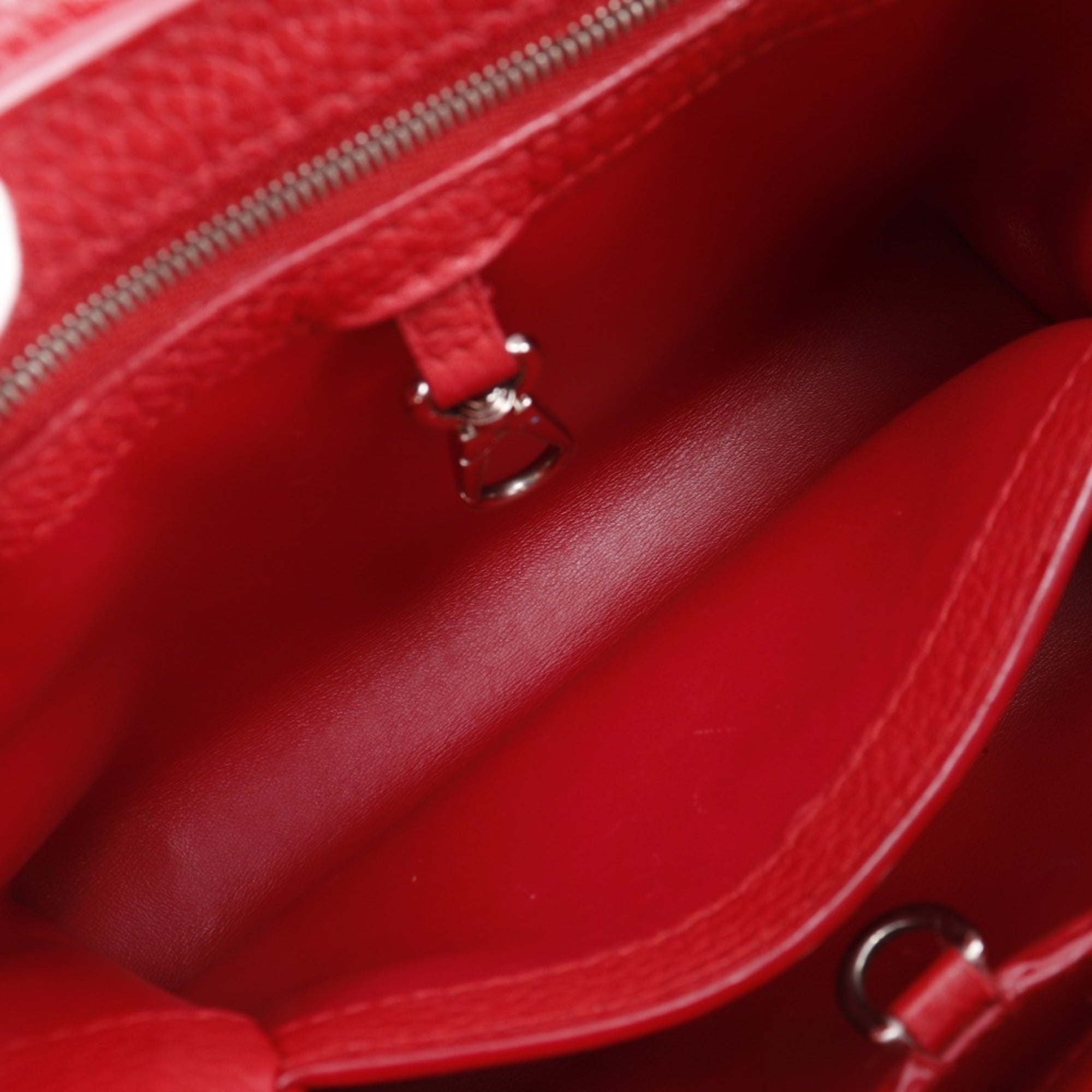 Louis Vuitton Red Color Handbag (Pre-Owned)