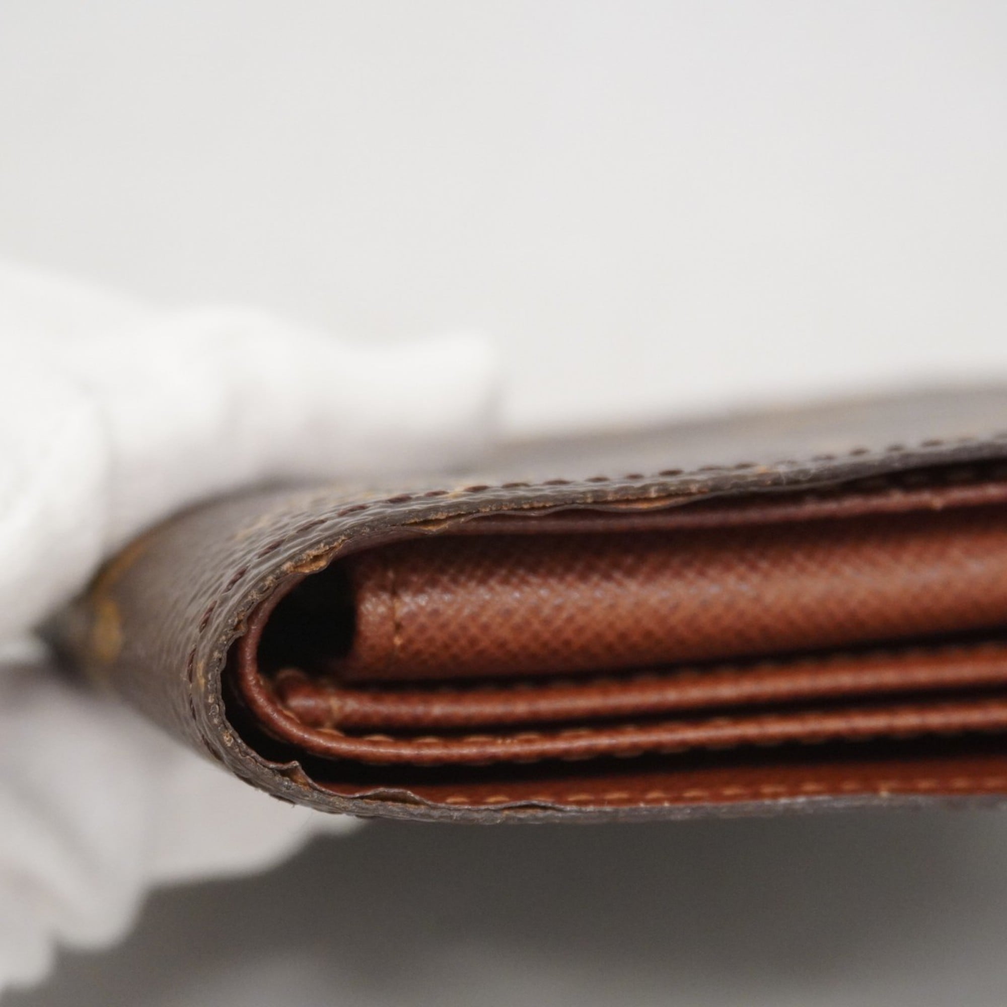Louis Vuitton Brown Wallet (Bi-Fold) (Pre-Owned)