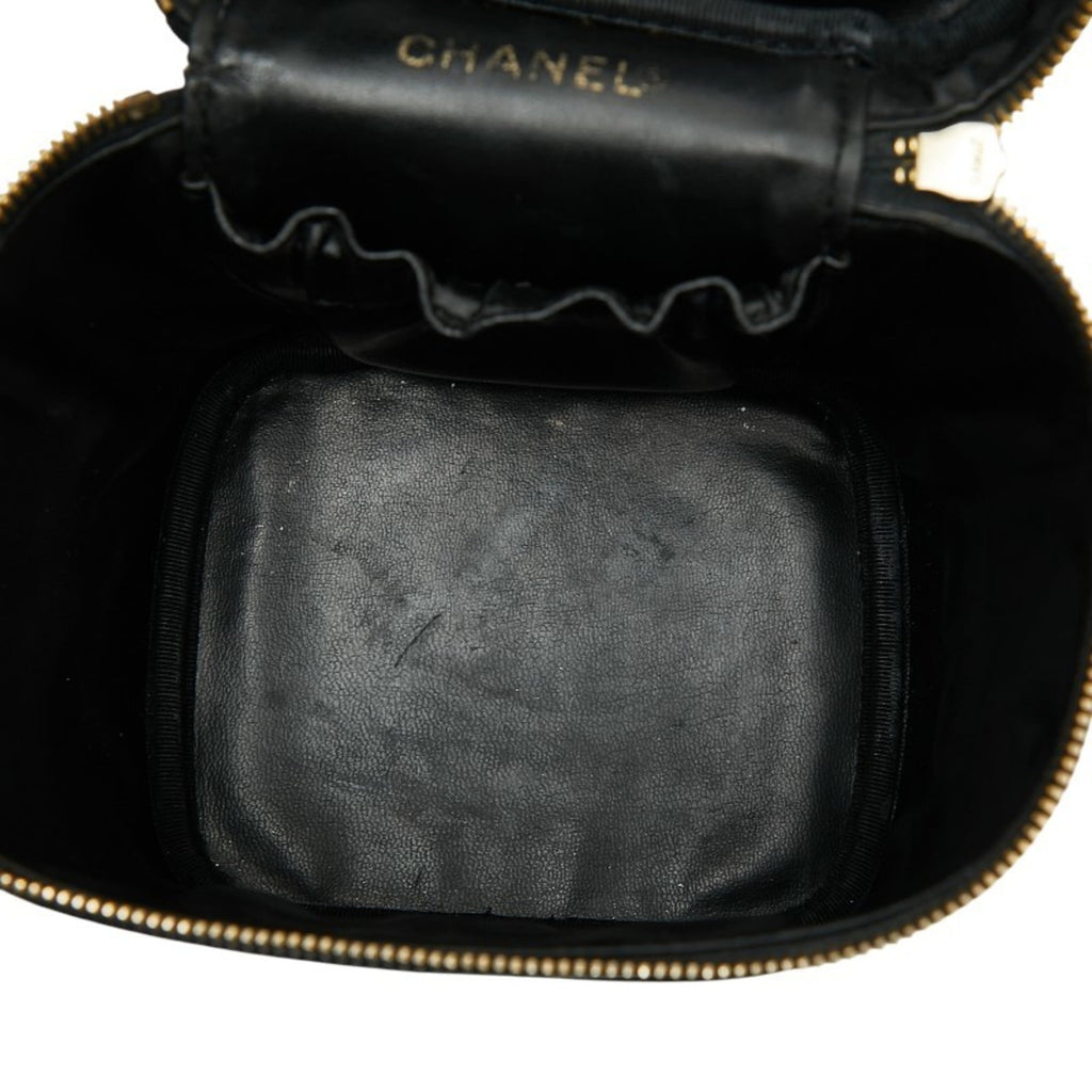 Chanel Black Grained Calfskin Handbag Vanity Bag (Pre-Owned)