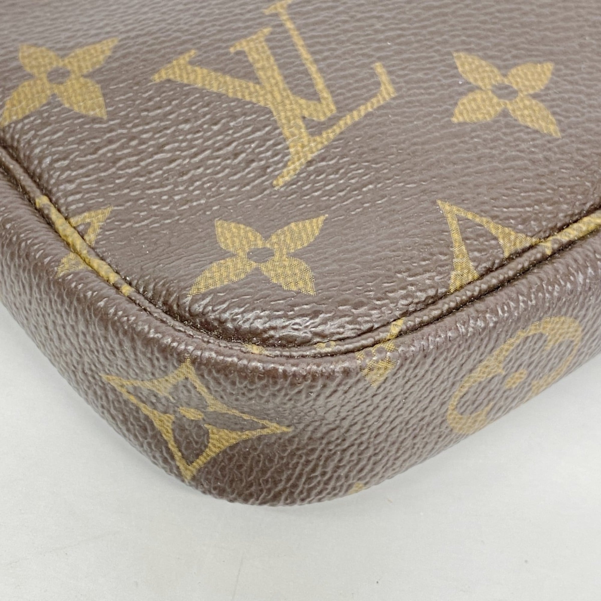 Louis Vuitton Brown Pouch (Pre-Owned)