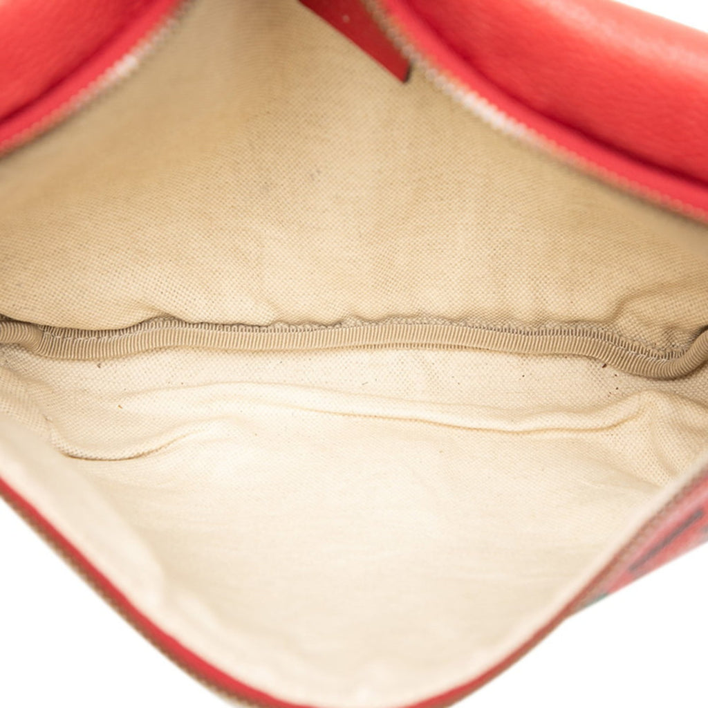 Gucci Red Color Leather Sling Bag (Pre-Owned)