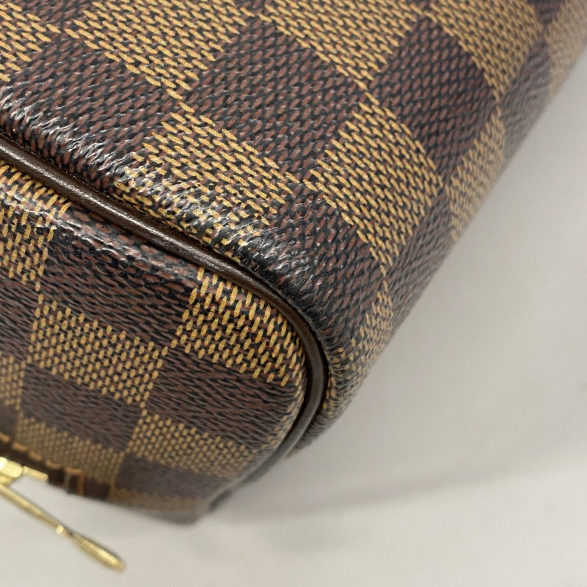Louis Vuitton Ebene Handbag (Pre-Owned)