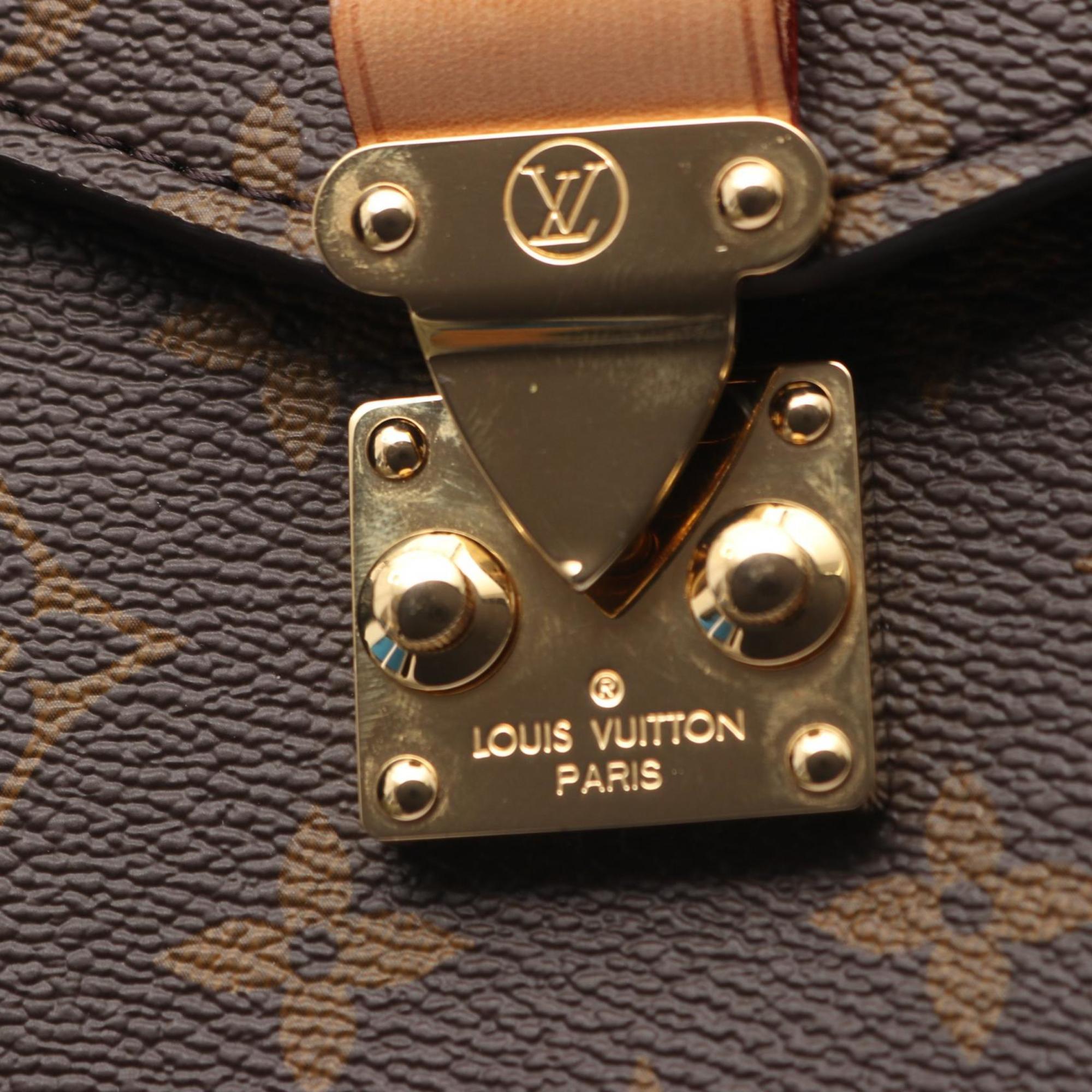 Louis Vuitton Brown Monogram Monogram Leather Handbag Pochette (Pre-Owned)