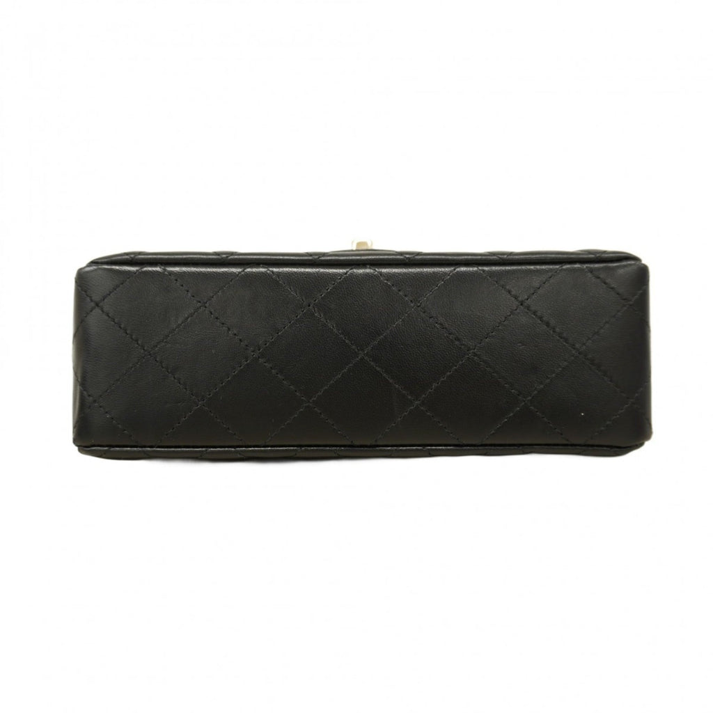 Chanel Black Leather Shoulder Bag (Pre-Owned)
