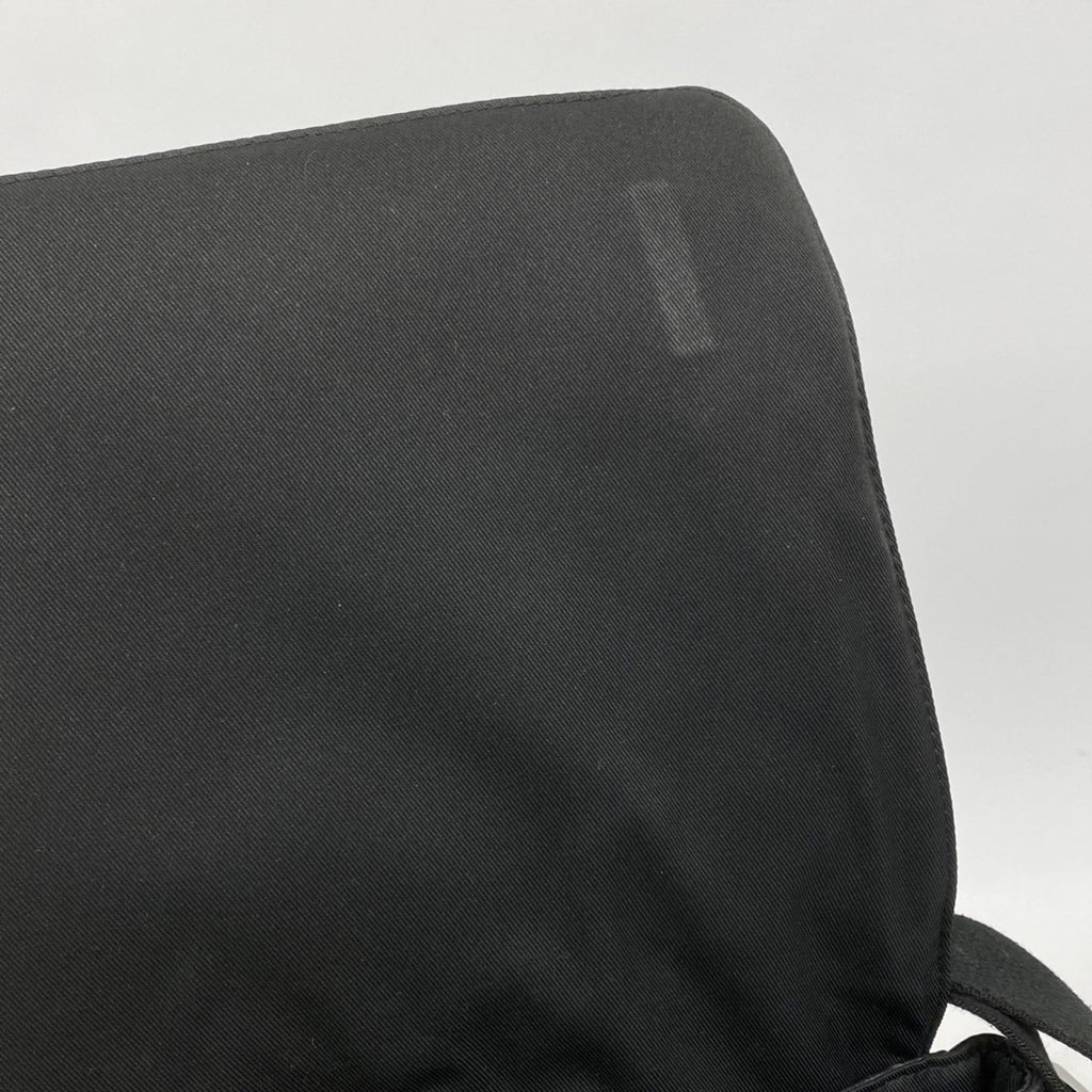 Louis Vuitton Black Shoulder Bag (Pre-Owned)