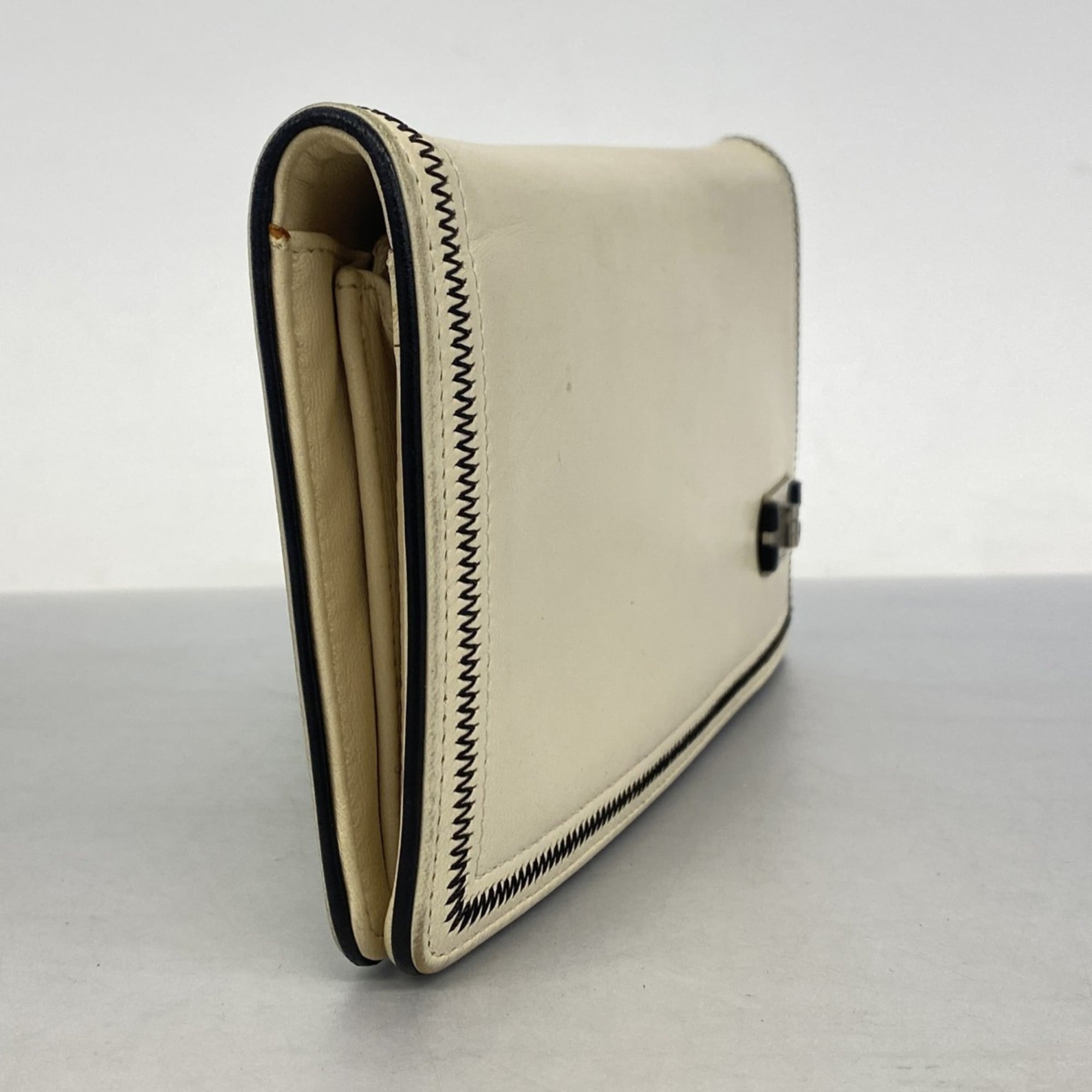 Chanel Beige Black Leather Long Wallet (Bi-Fold) (Pre-Owned)
