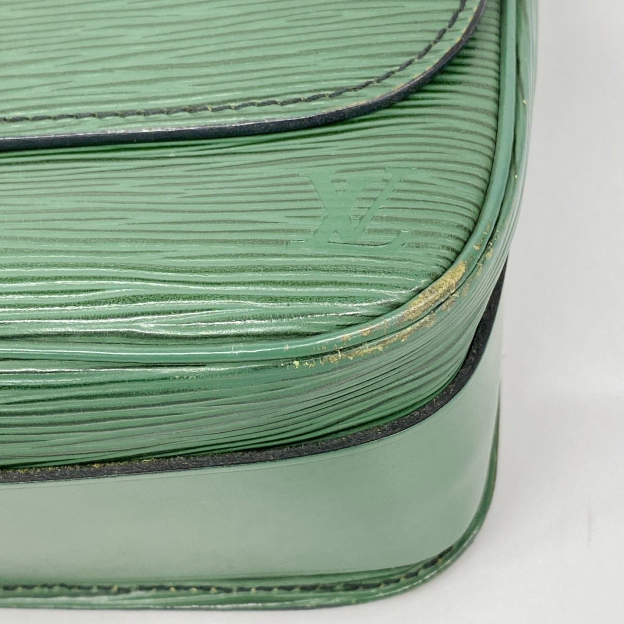Louis Vuitton Borneo Green Shoulder Bag (Pre-Owned)