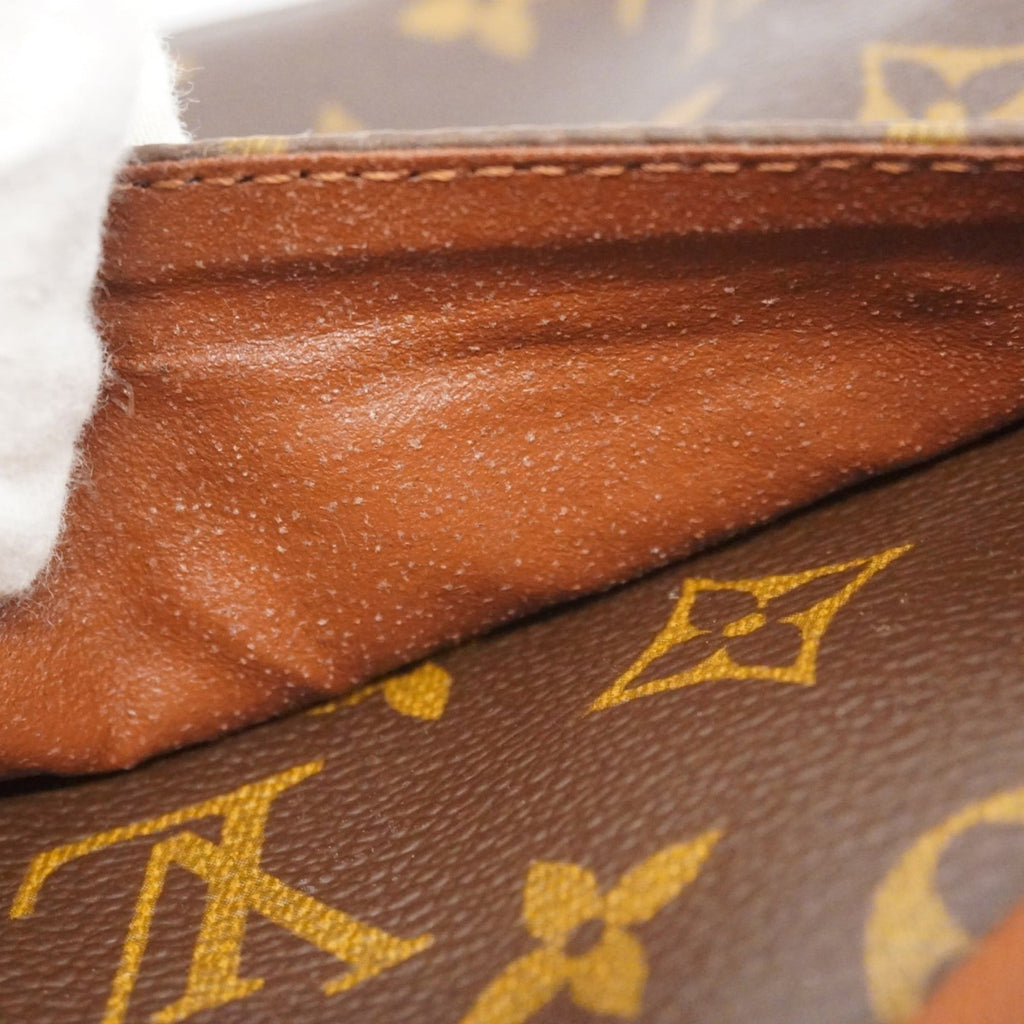 Louis Vuitton Brown Shoulder Bag (Pre-Owned)