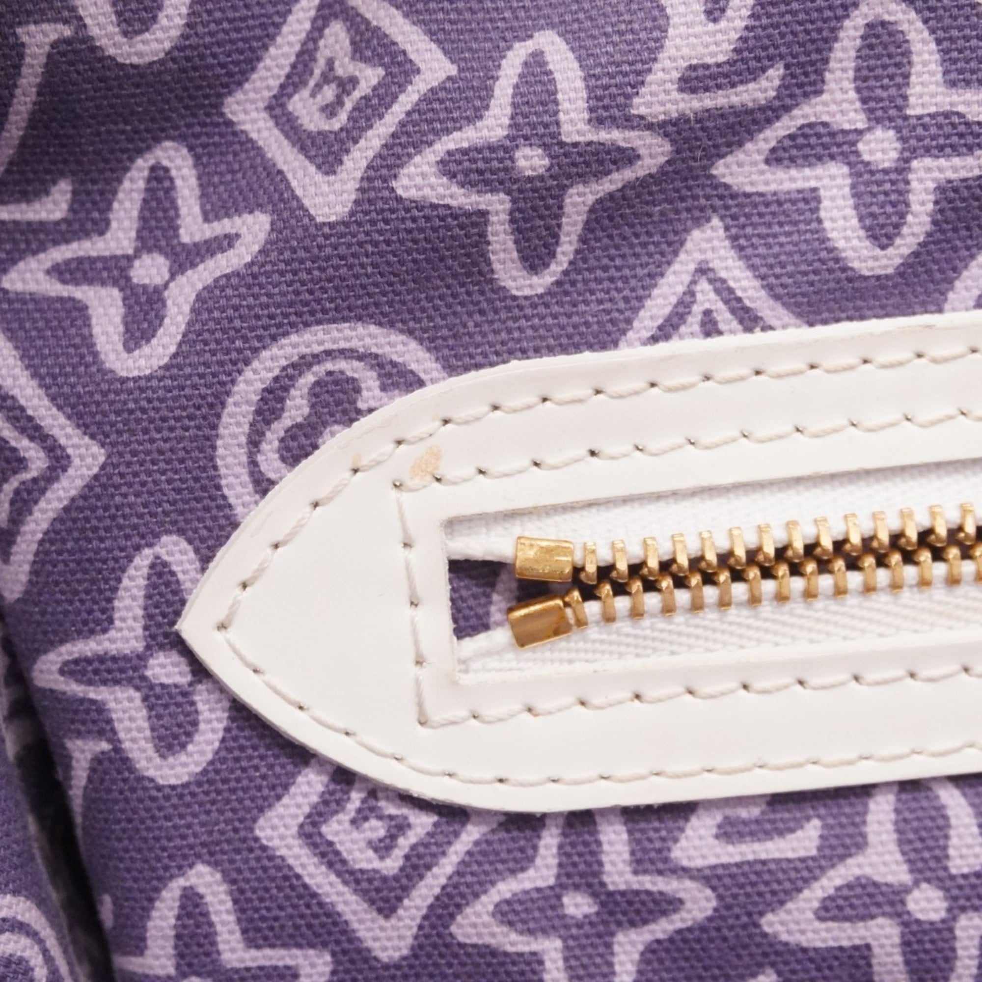 Louis Vuitton Lilac Tote Bag (Pre-Owned)