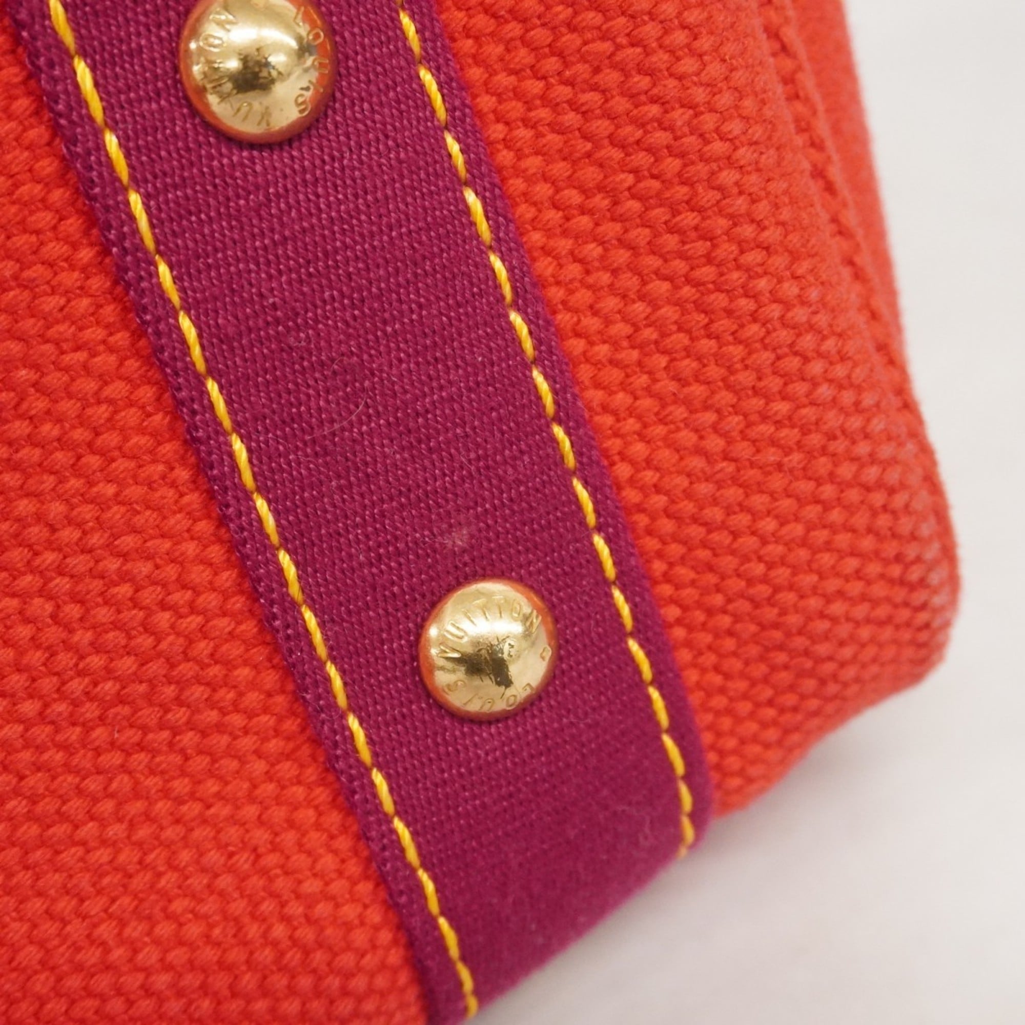 Louis Vuitton Rouge Handbag (Pre-Owned)