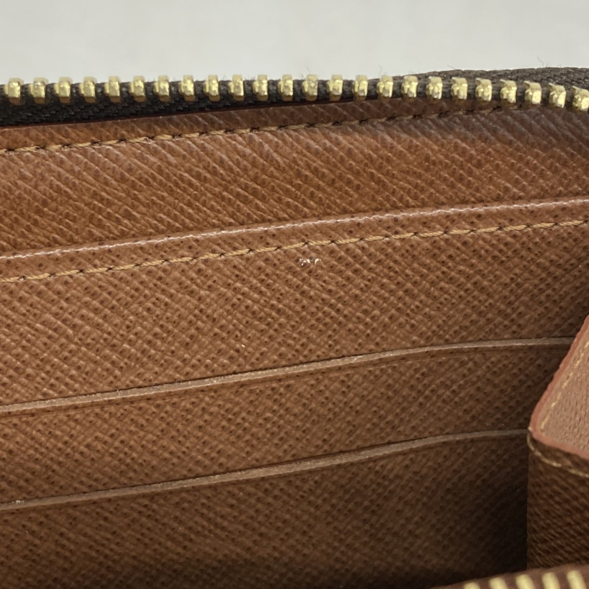 Louis Vuitton Brown Long Wallet (Bi-Fold) (Pre-Owned)