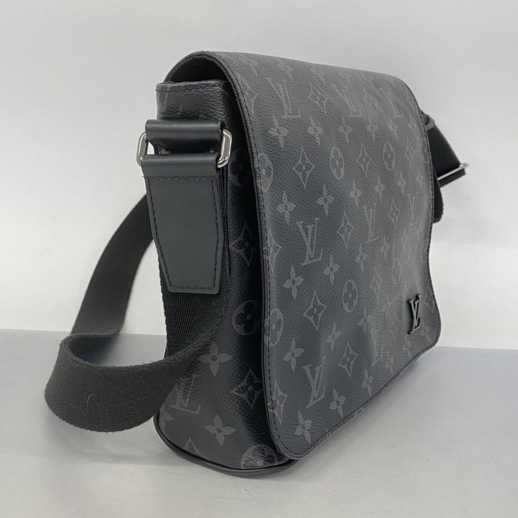 Louis Vuitton Black Shoulder Bag (Pre-Owned)