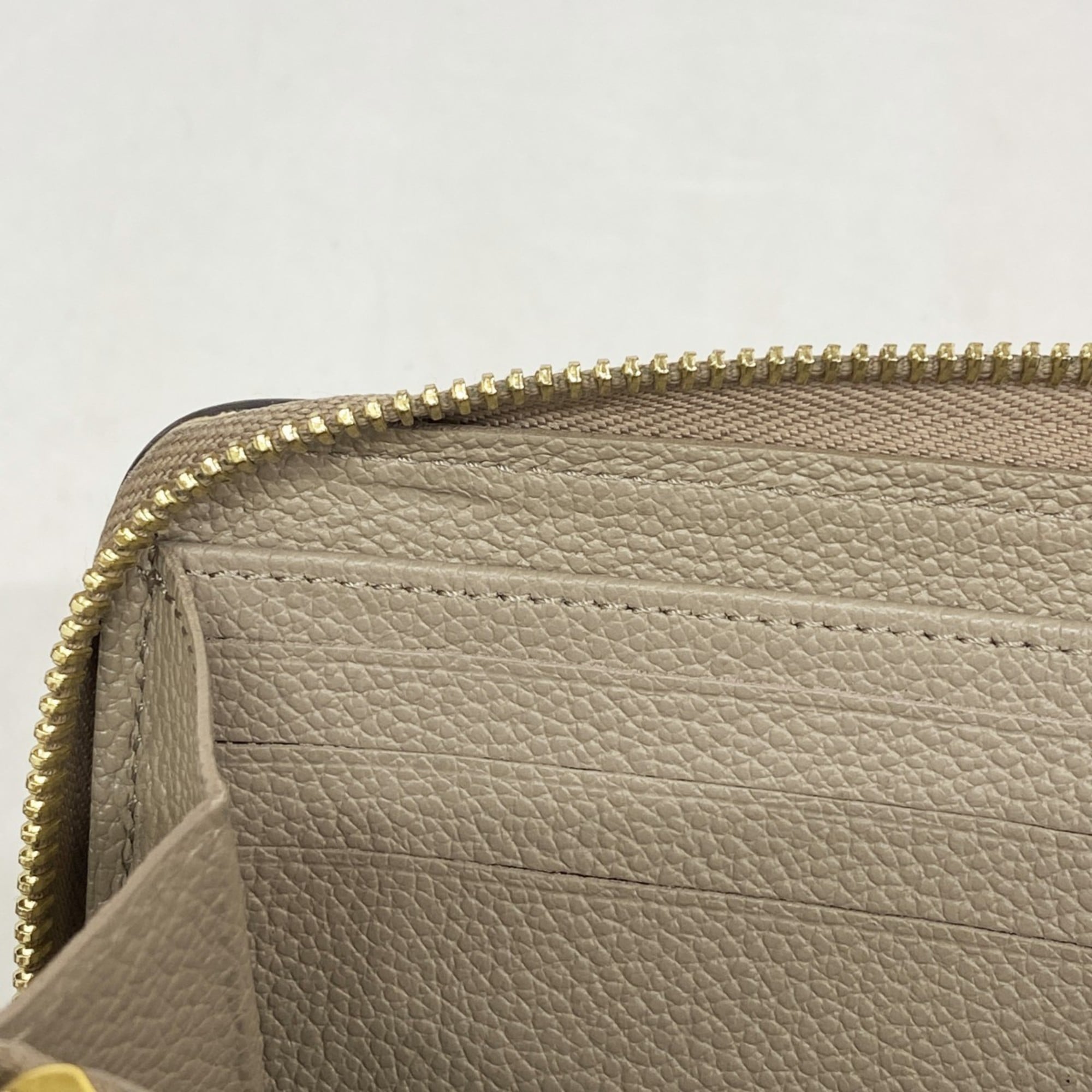 Louis Vuitton Cream Tourterelle Long Wallet (Bi-Fold) (Pre-Owned)