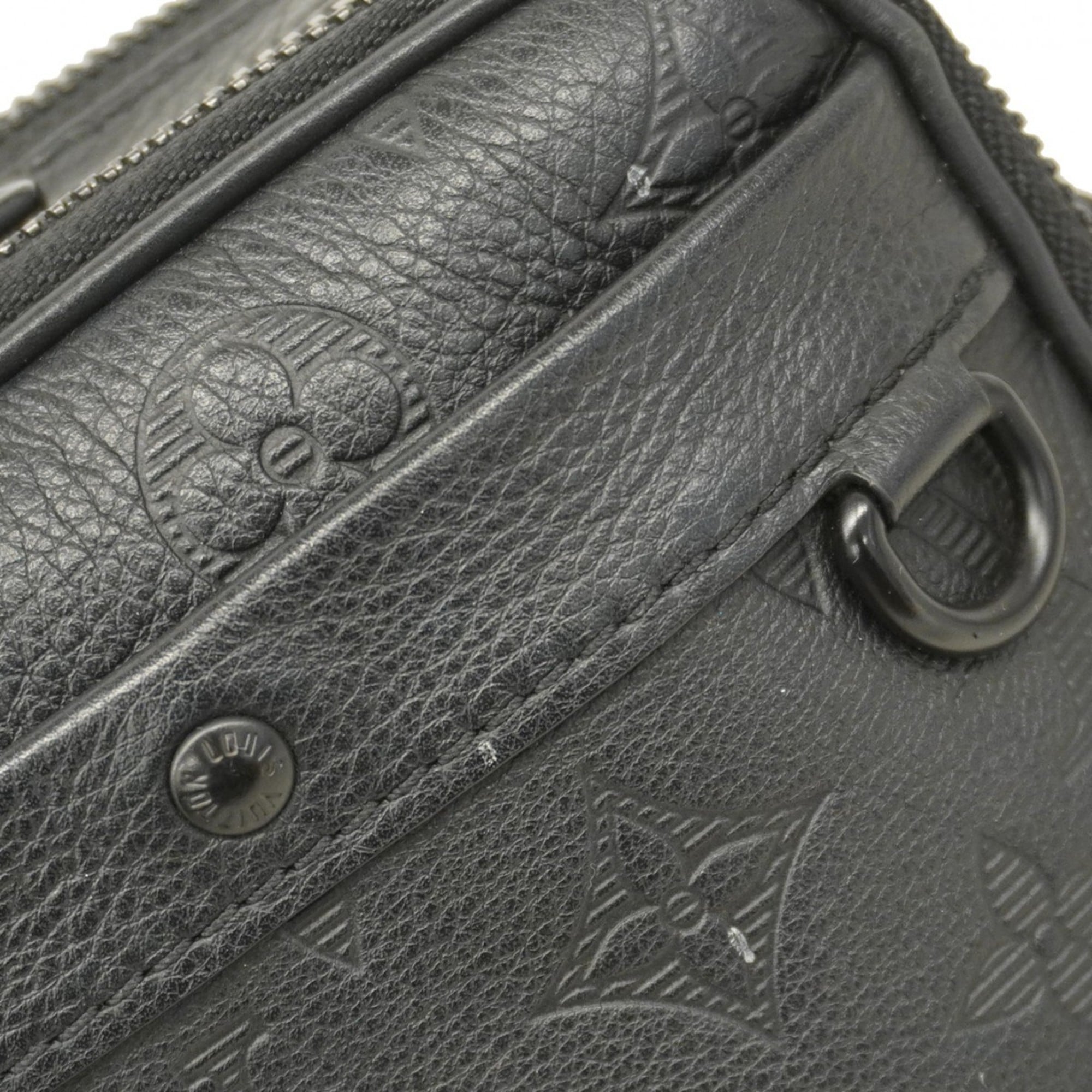 Louis Vuitton Black Shoulder Bag (Pre-Owned)