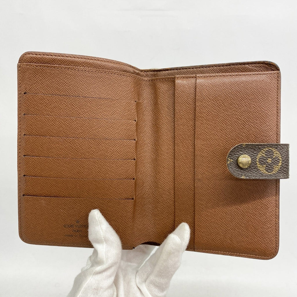 Louis Vuitton Brown Wallet (Bi-Fold) (Pre-Owned)