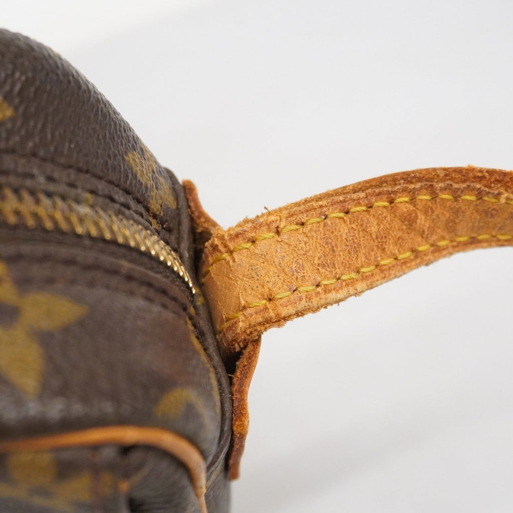 Louis Vuitton Brown Shoulder Bag (Pre-Owned)