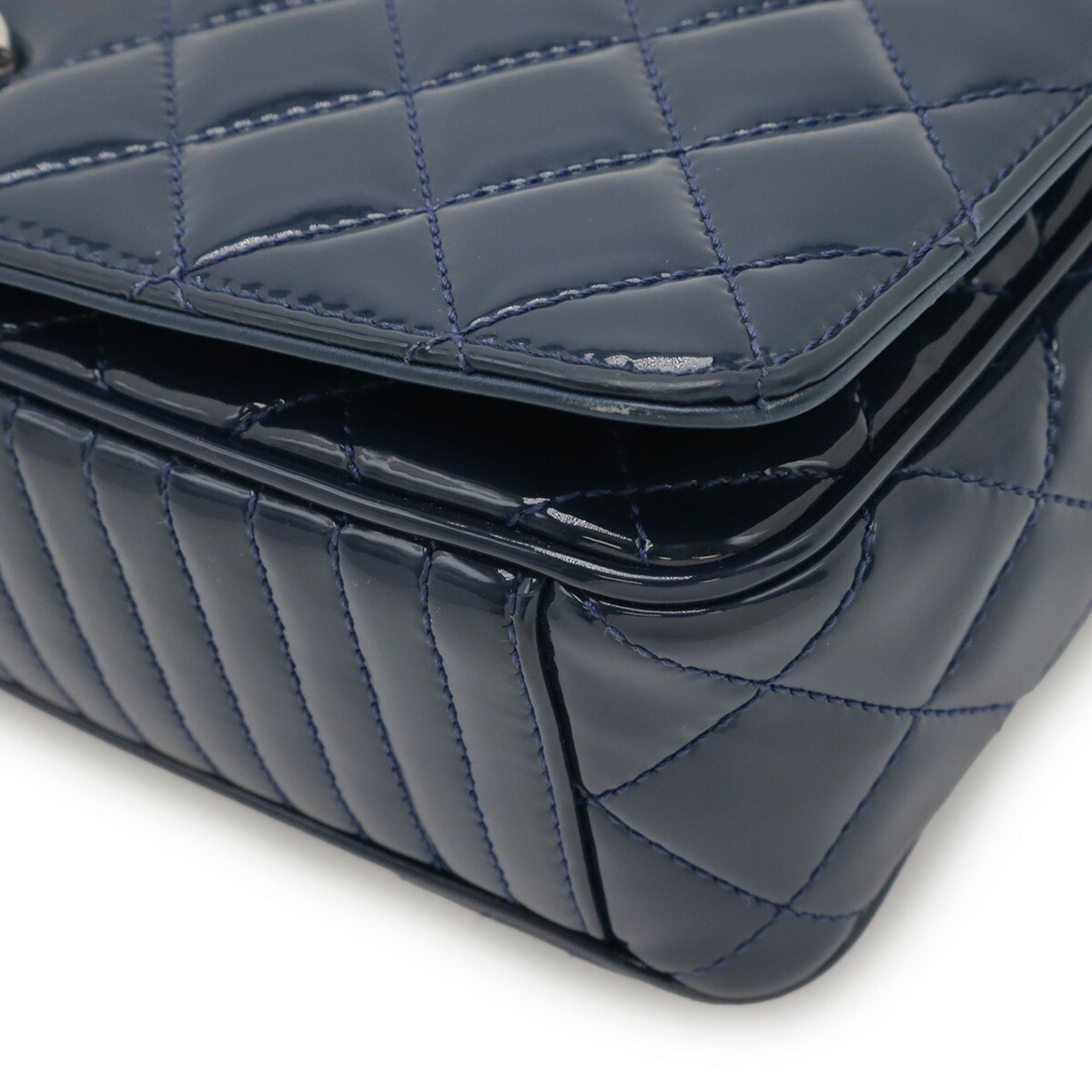 Chanel Navy Leather Pochette Shoulder Bag (Pre-Owned)