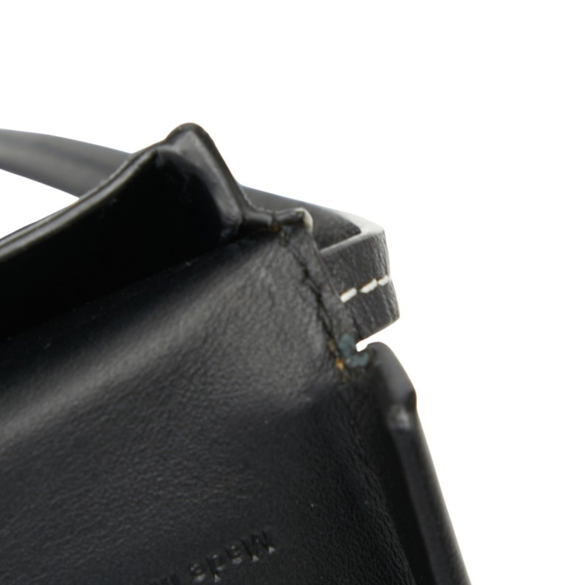 Loewe Black Leather Shoulder Bag (Pre-Owned)