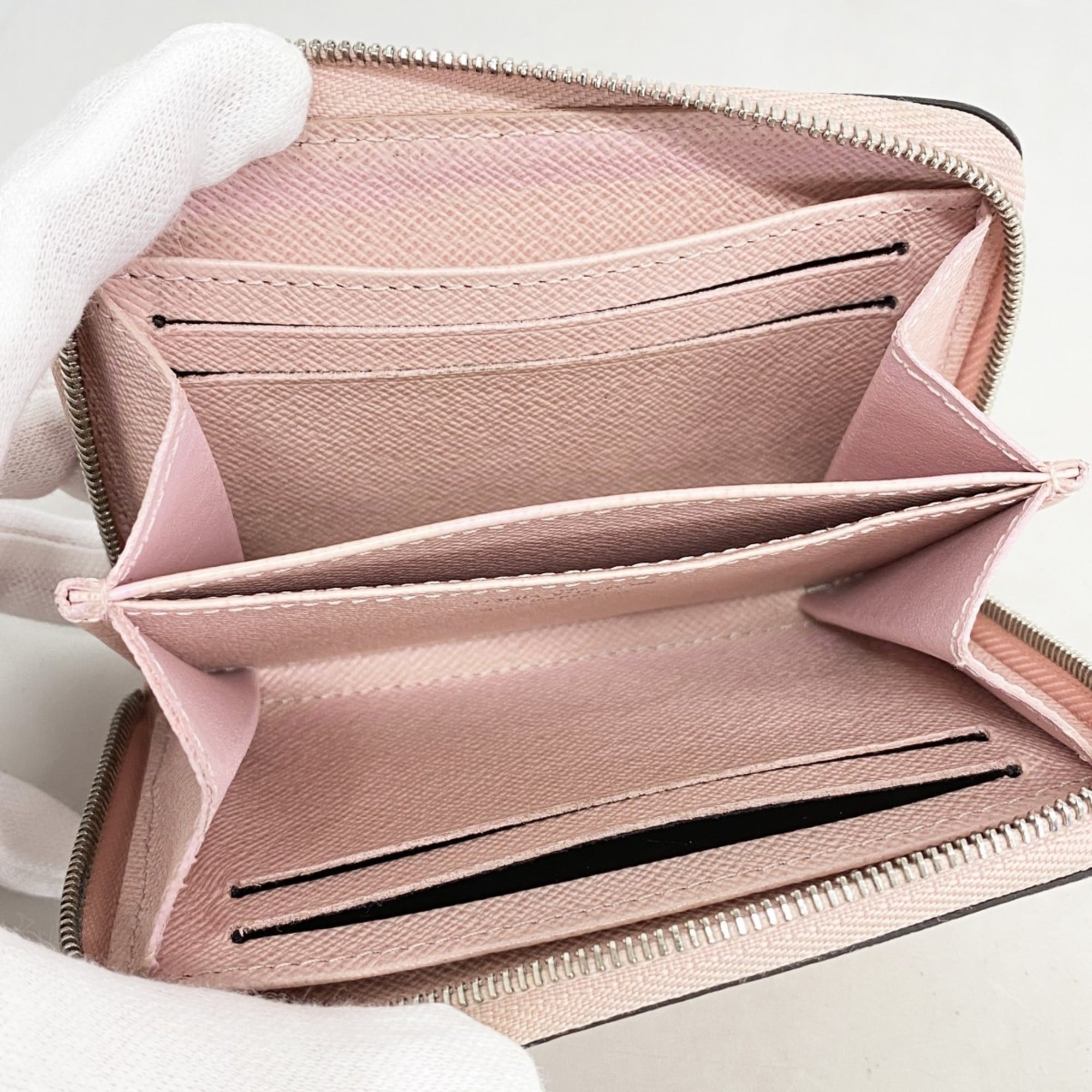 Louis Vuitton Rose Ballerine Coin Purse/Coin Case (Pre-Owned)