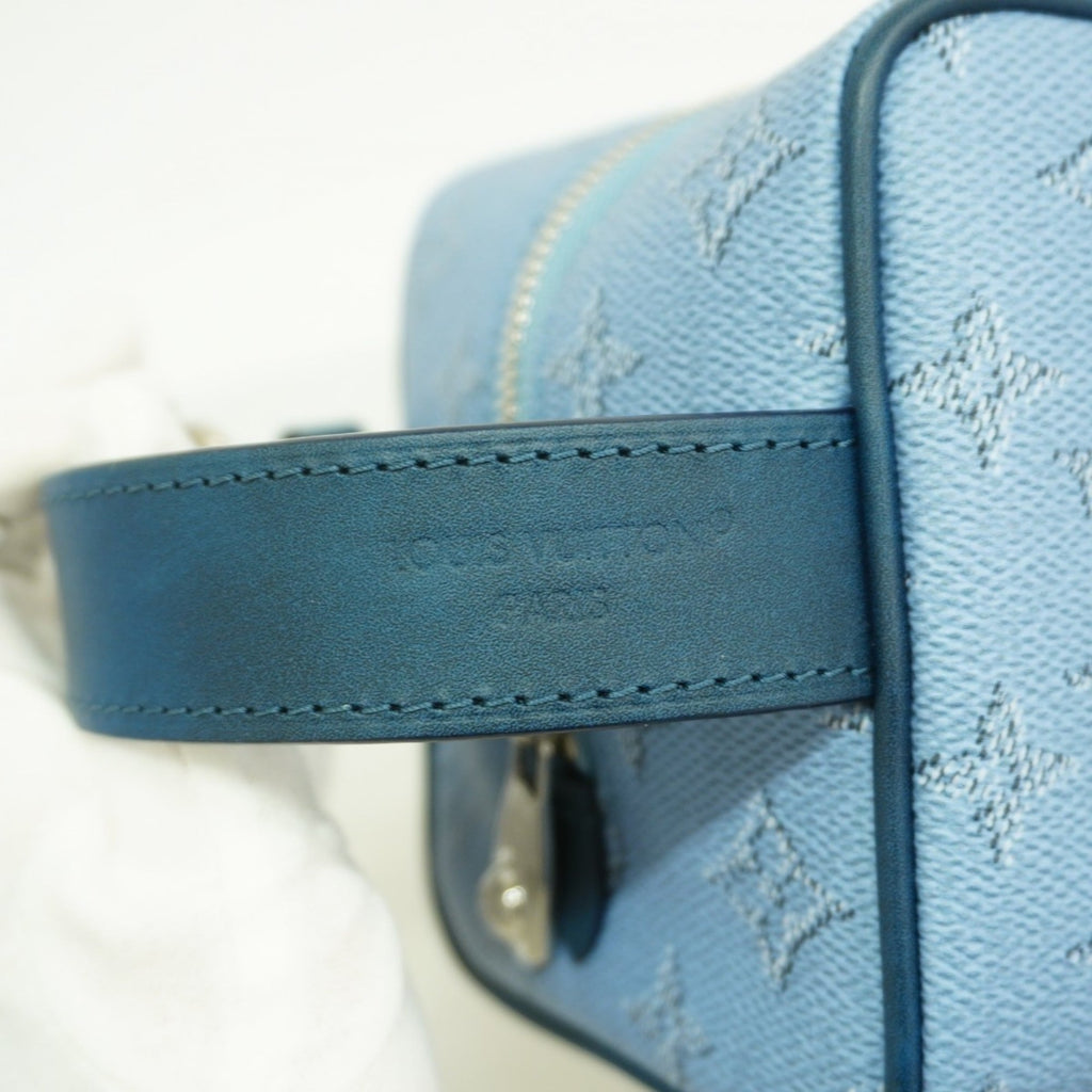 Louis Vuitton Blue Handbag (Pre-Owned)