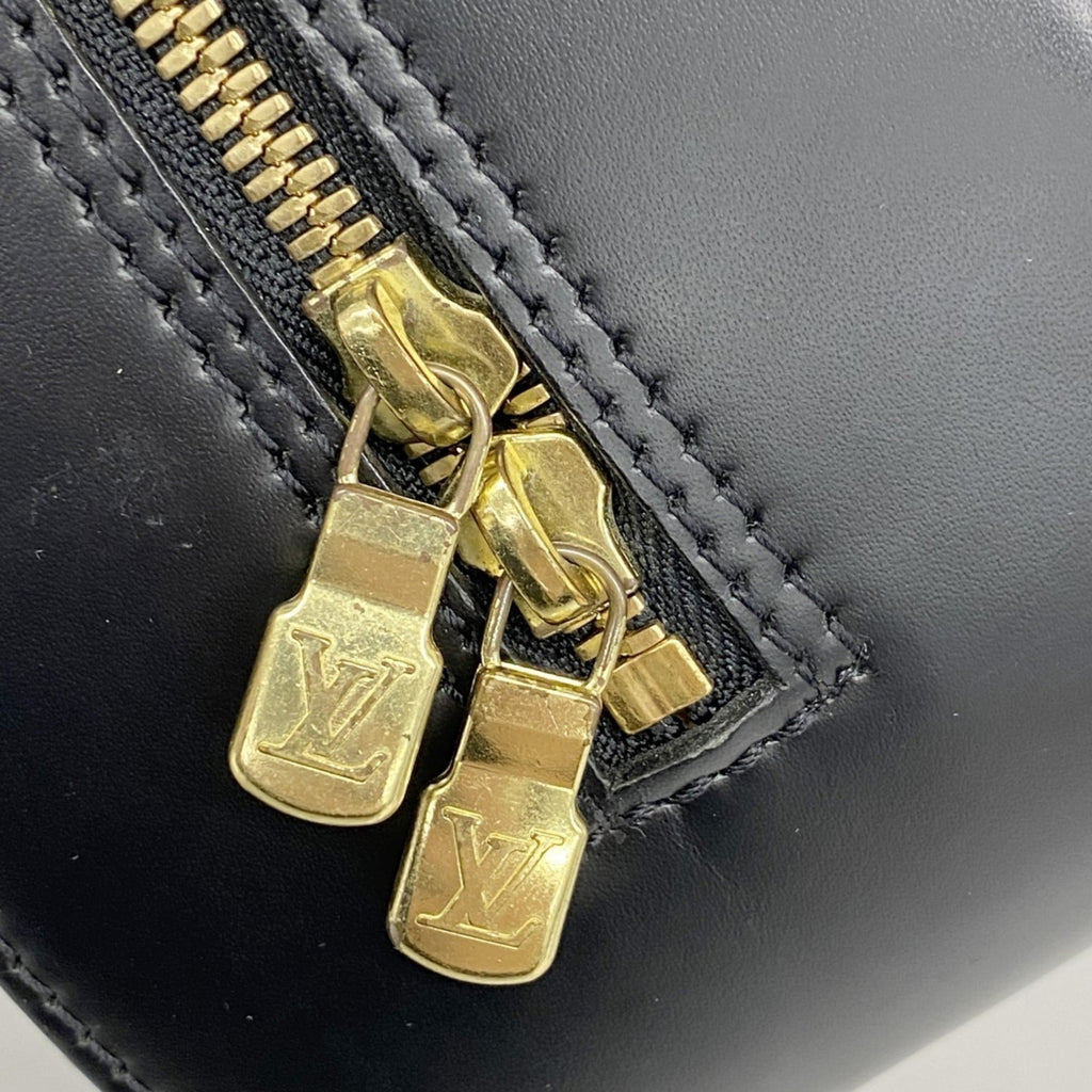 Louis Vuitton Noir Handbag (Pre-Owned)