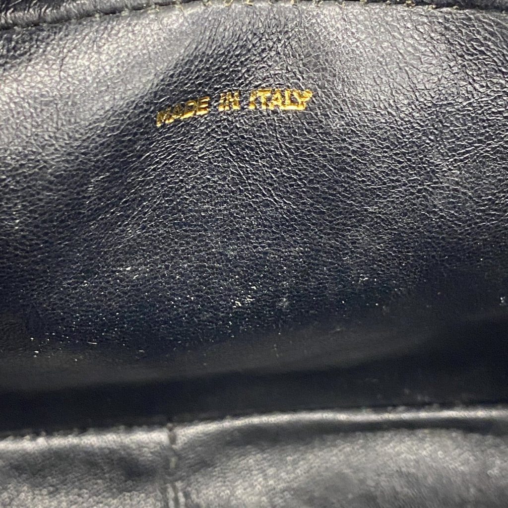 Chanel Black Leather Shoulder Bag (Pre-Owned)