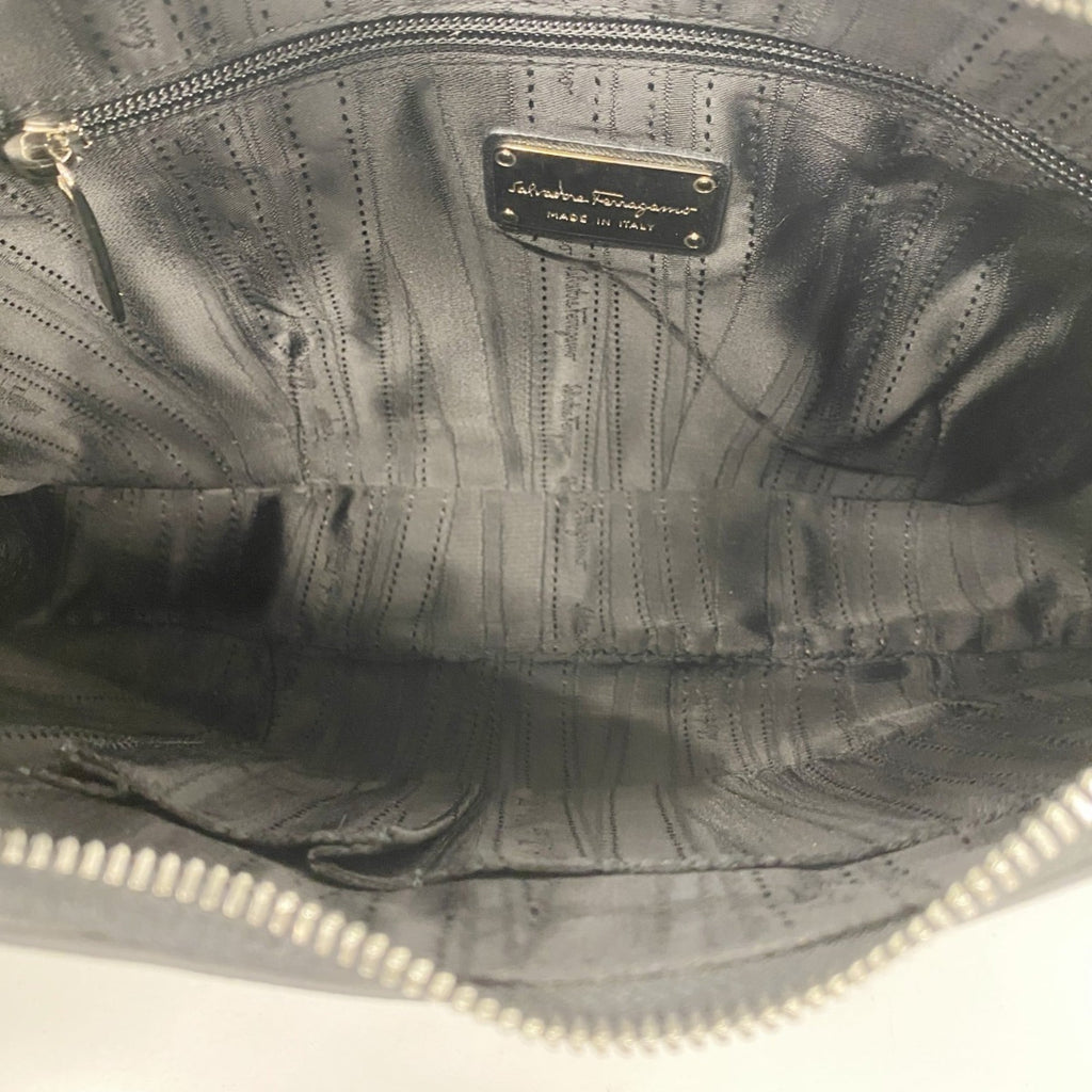 Salvatore Ferragamo Black Leather Handbag (Pre-Owned)