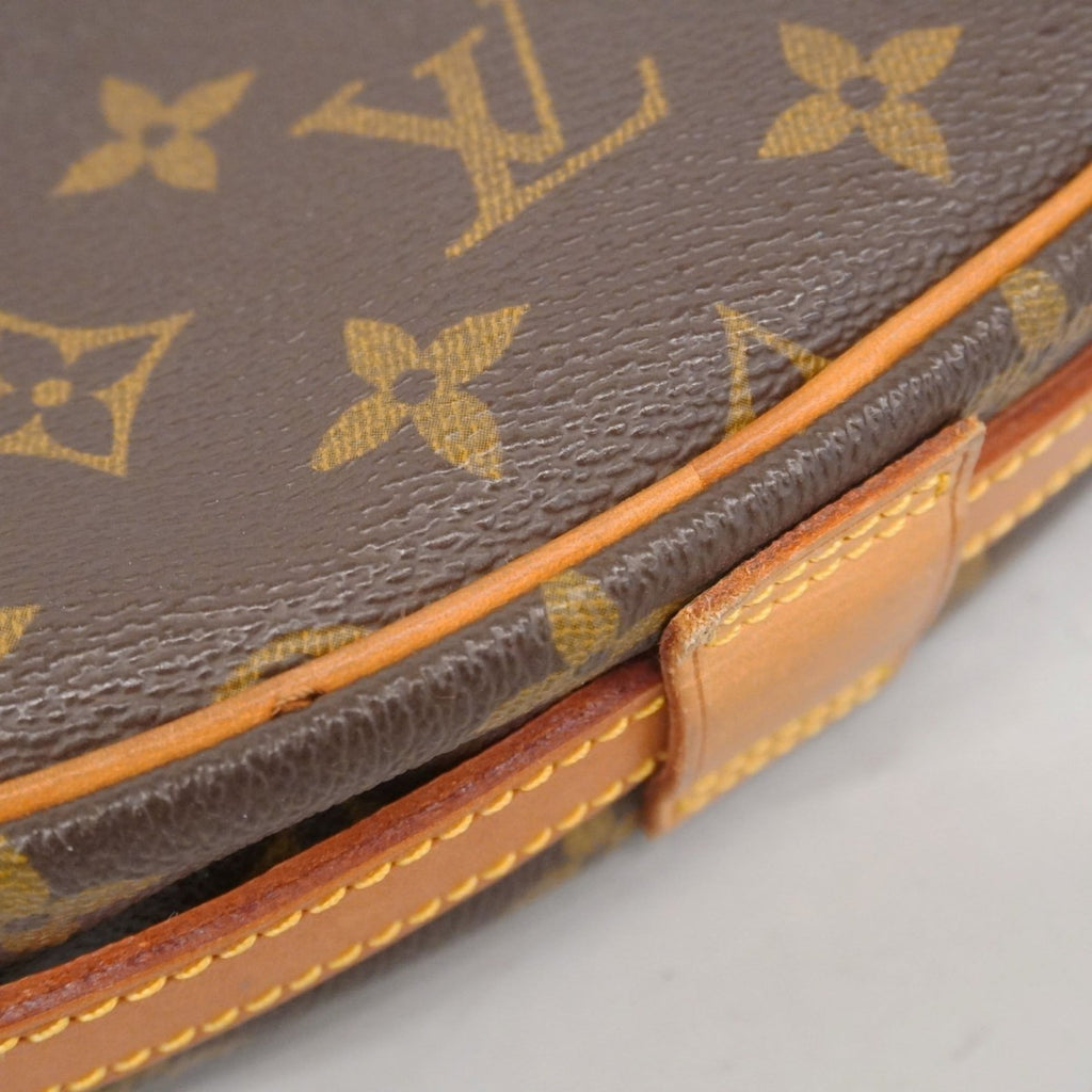 Louis Vuitton Brown Shoulder Bag (Pre-Owned)