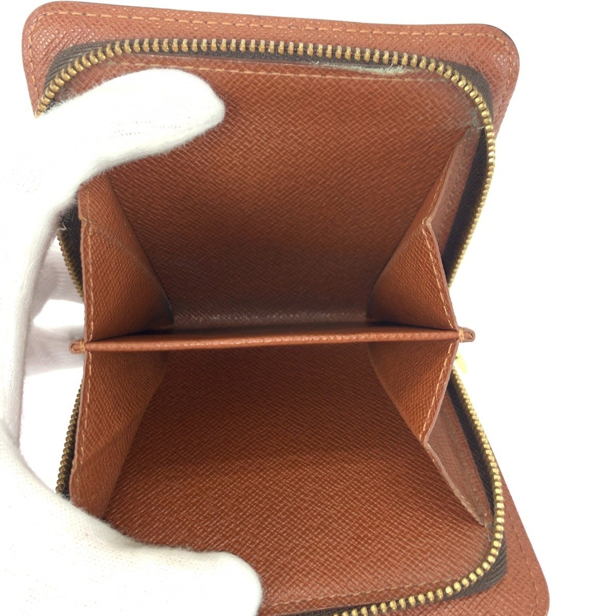Louis Vuitton Brown Monogram Monogram Wallet (Bi-Fold) (Pre-Owned)