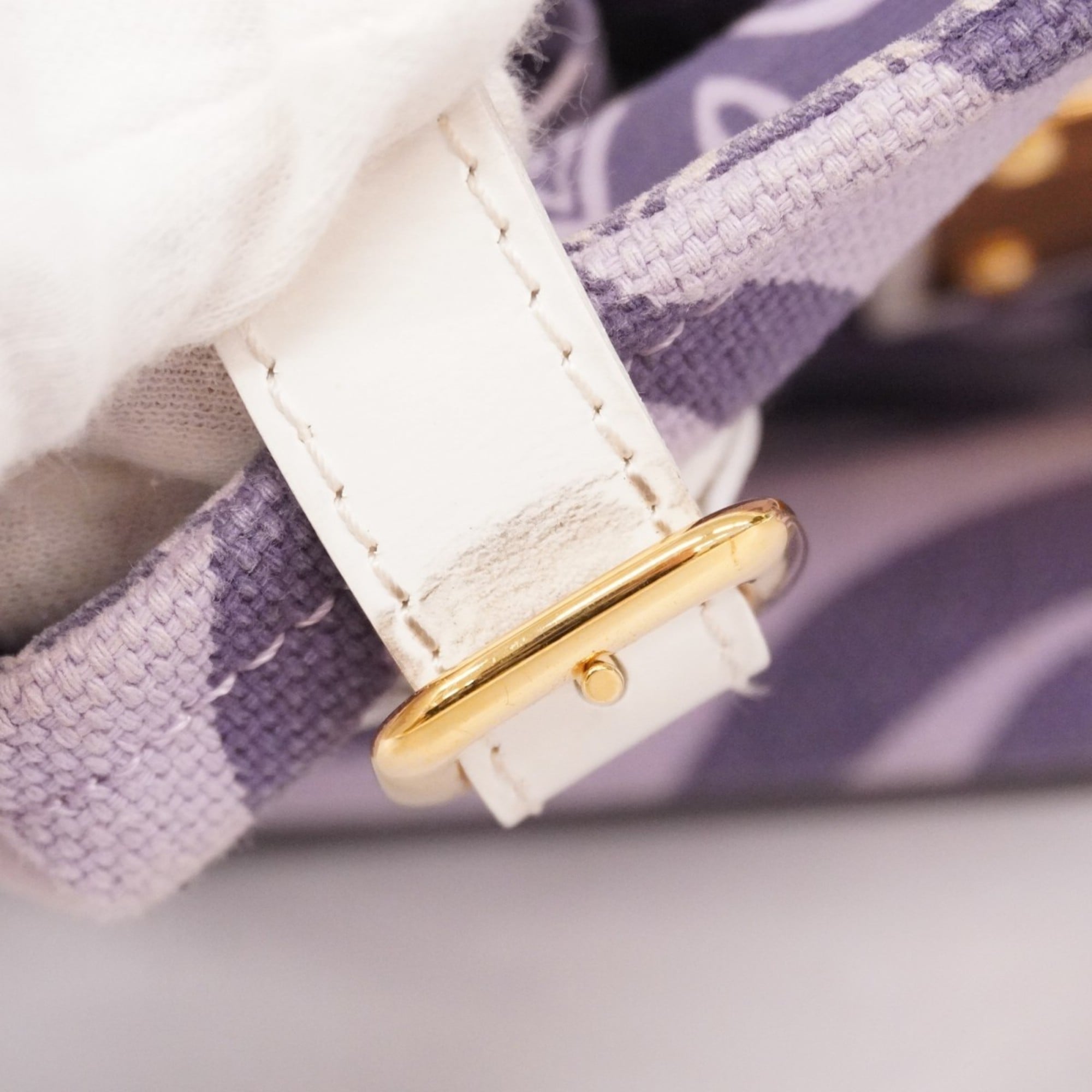 Louis Vuitton Lilac Tote Bag (Pre-Owned)
