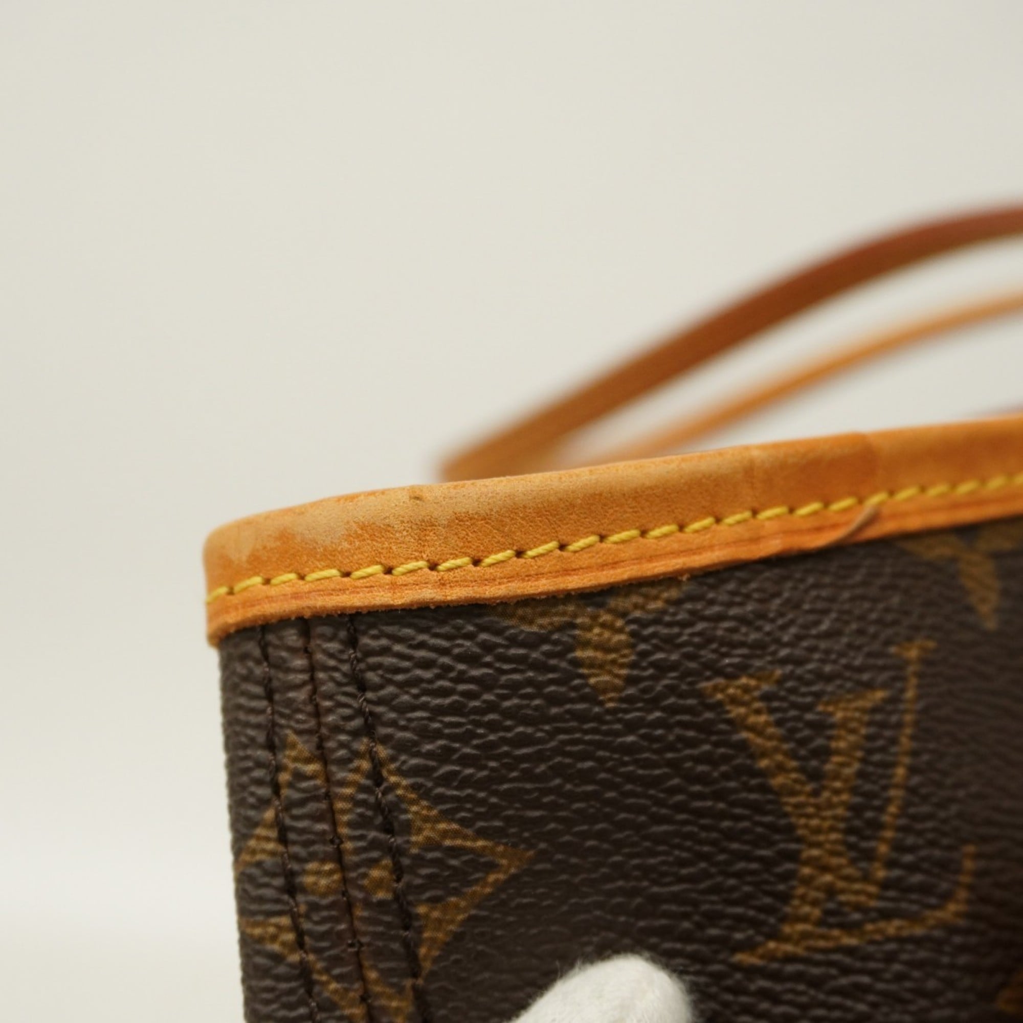 Louis Vuitton Brown Tote Bag (Pre-Owned)
