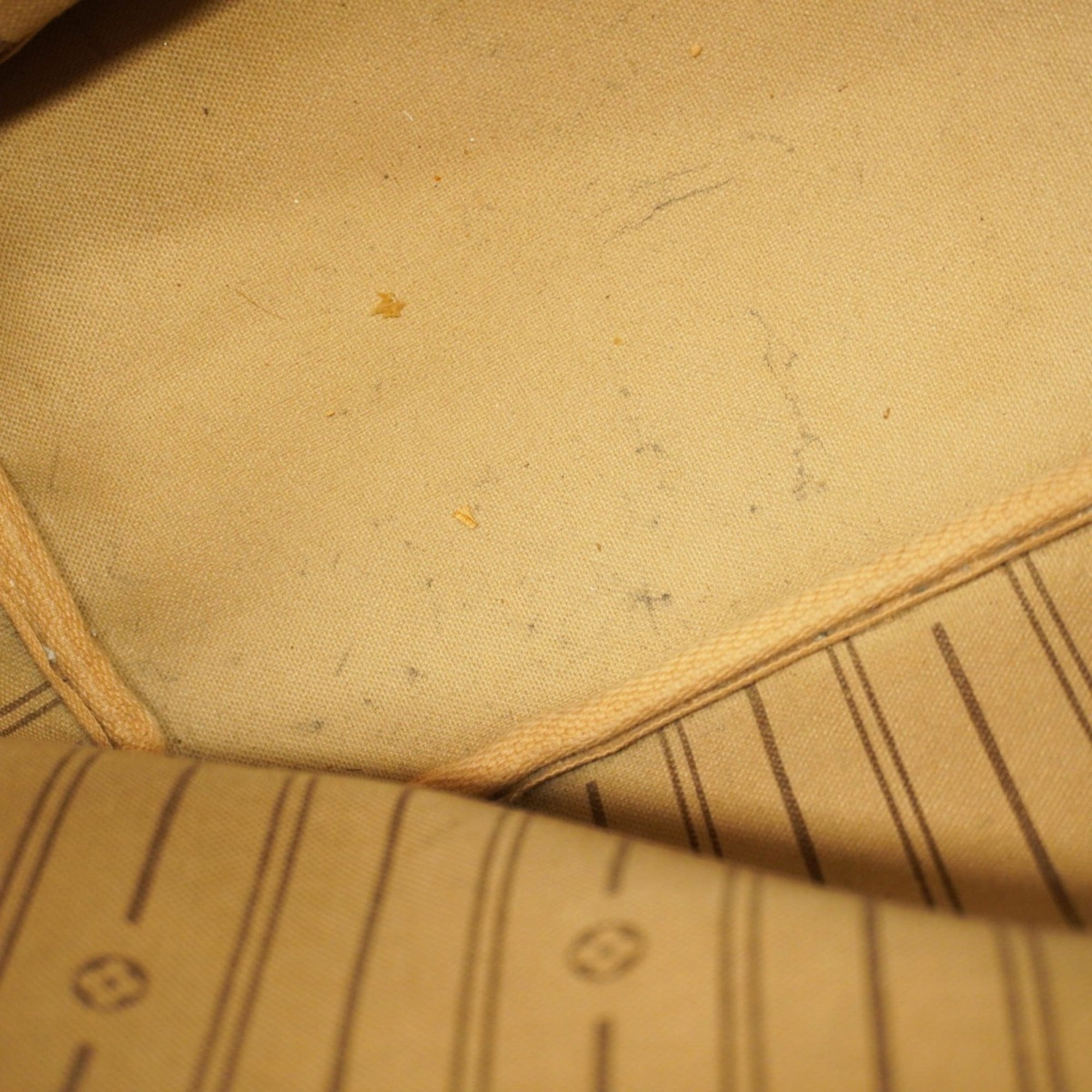 Louis Vuitton Brown Tote Bag (Pre-Owned)