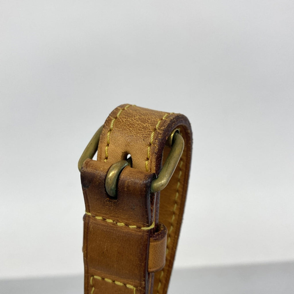 Louis Vuitton White Handbag (Pre-Owned)