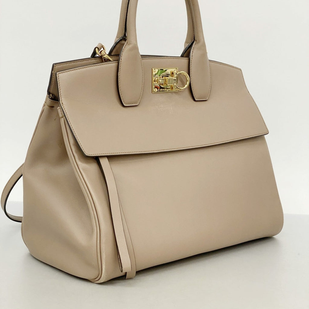 Salvatore Ferragamo Pink Beige Leather Handbag (Pre-Owned)