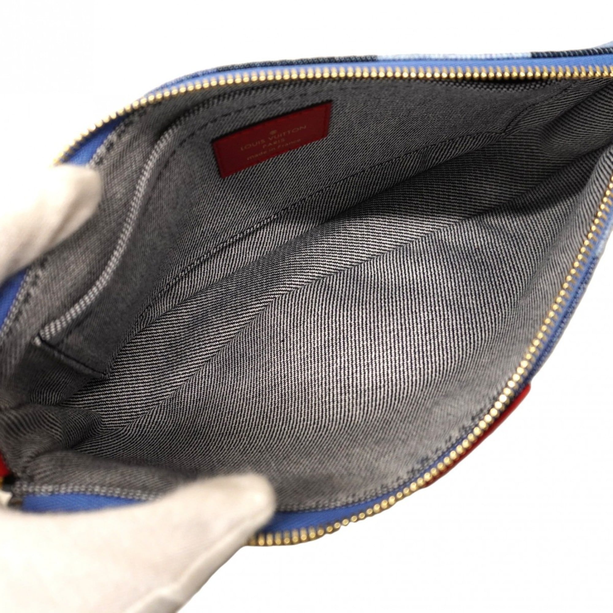 Louis Vuitton Blue Shoulder Bag (Pre-Owned)