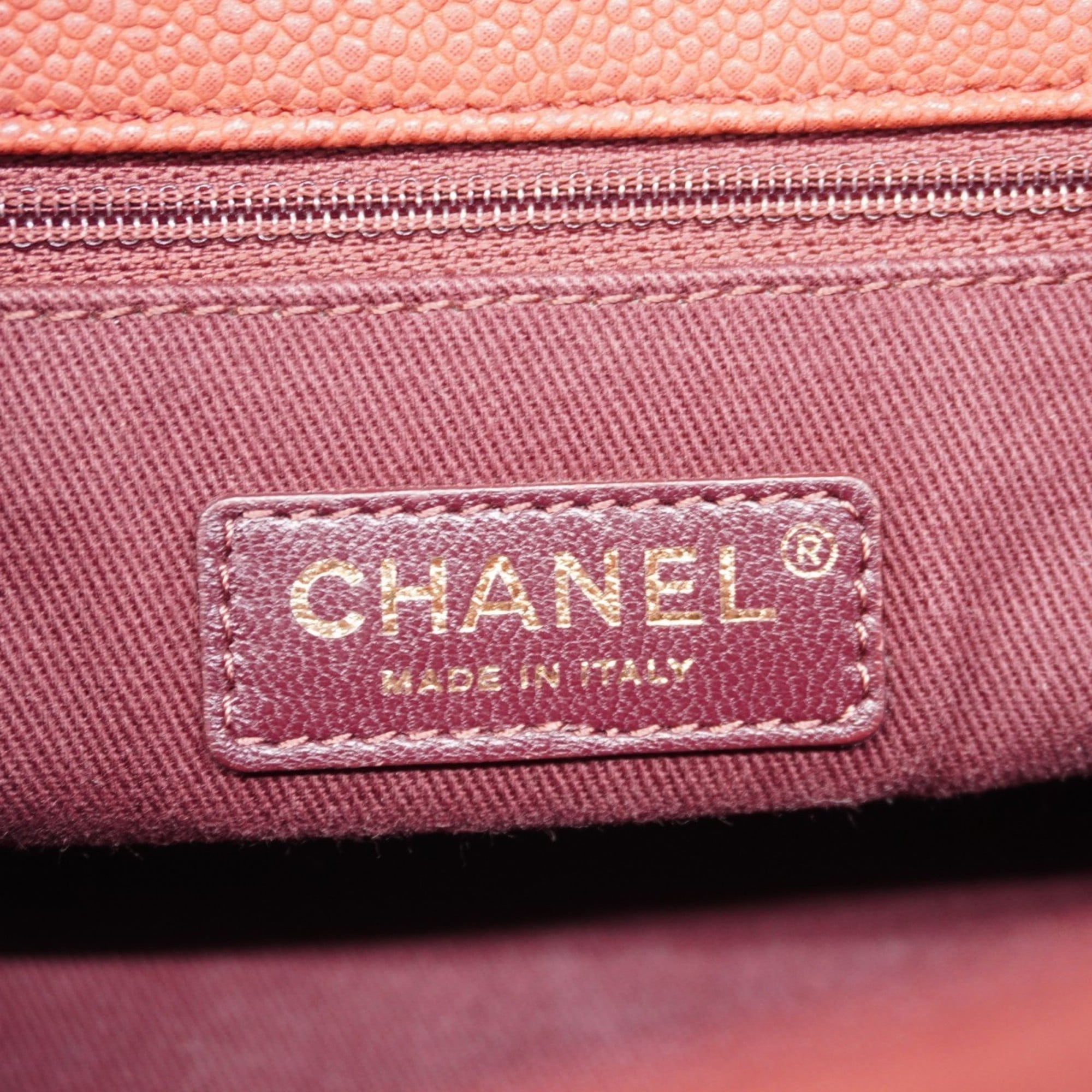 Chanel Red Color Grained Calfskin Handbag (Pre-Owned)
