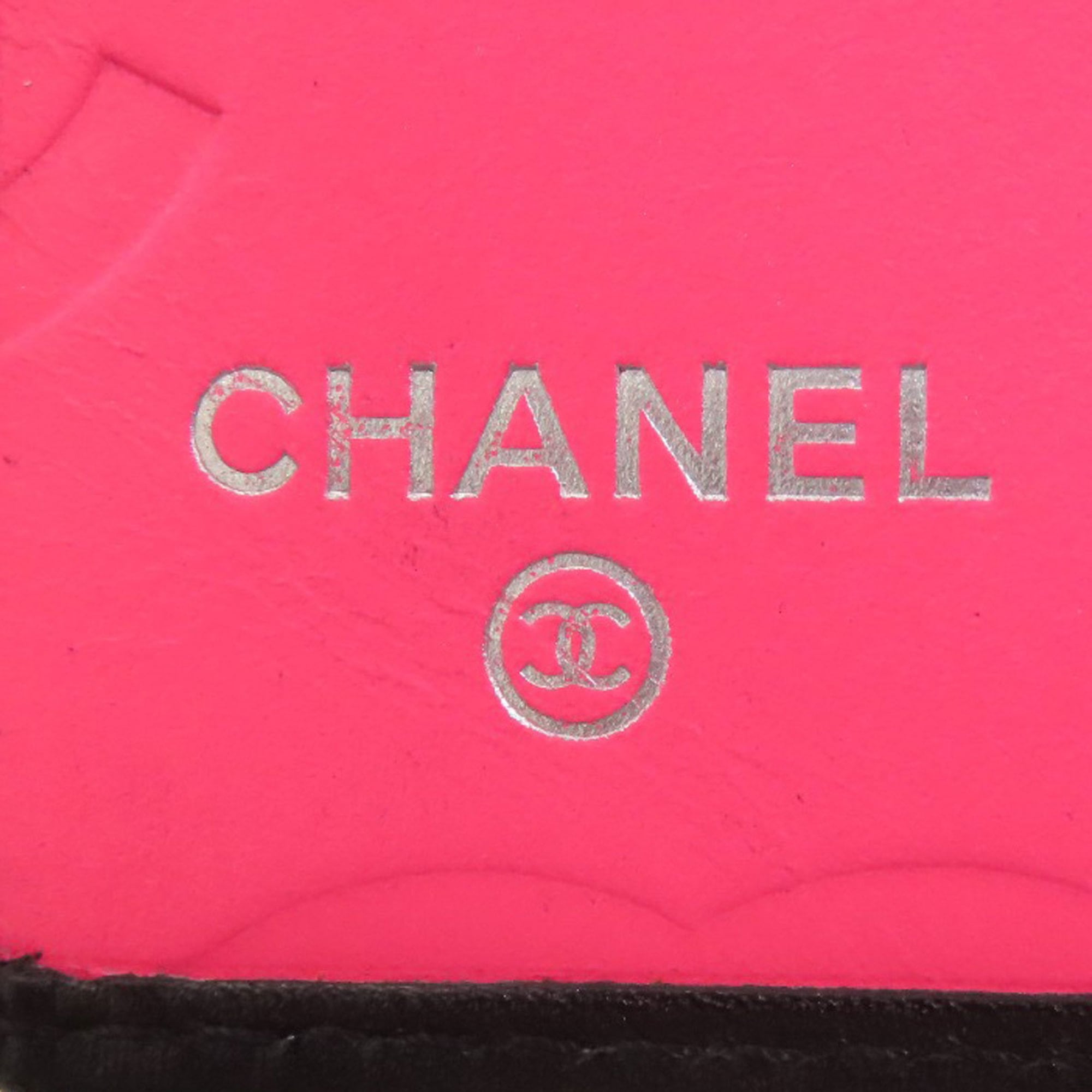 Chanel Black Leather Wallet (Bi-Fold) (Pre-Owned)