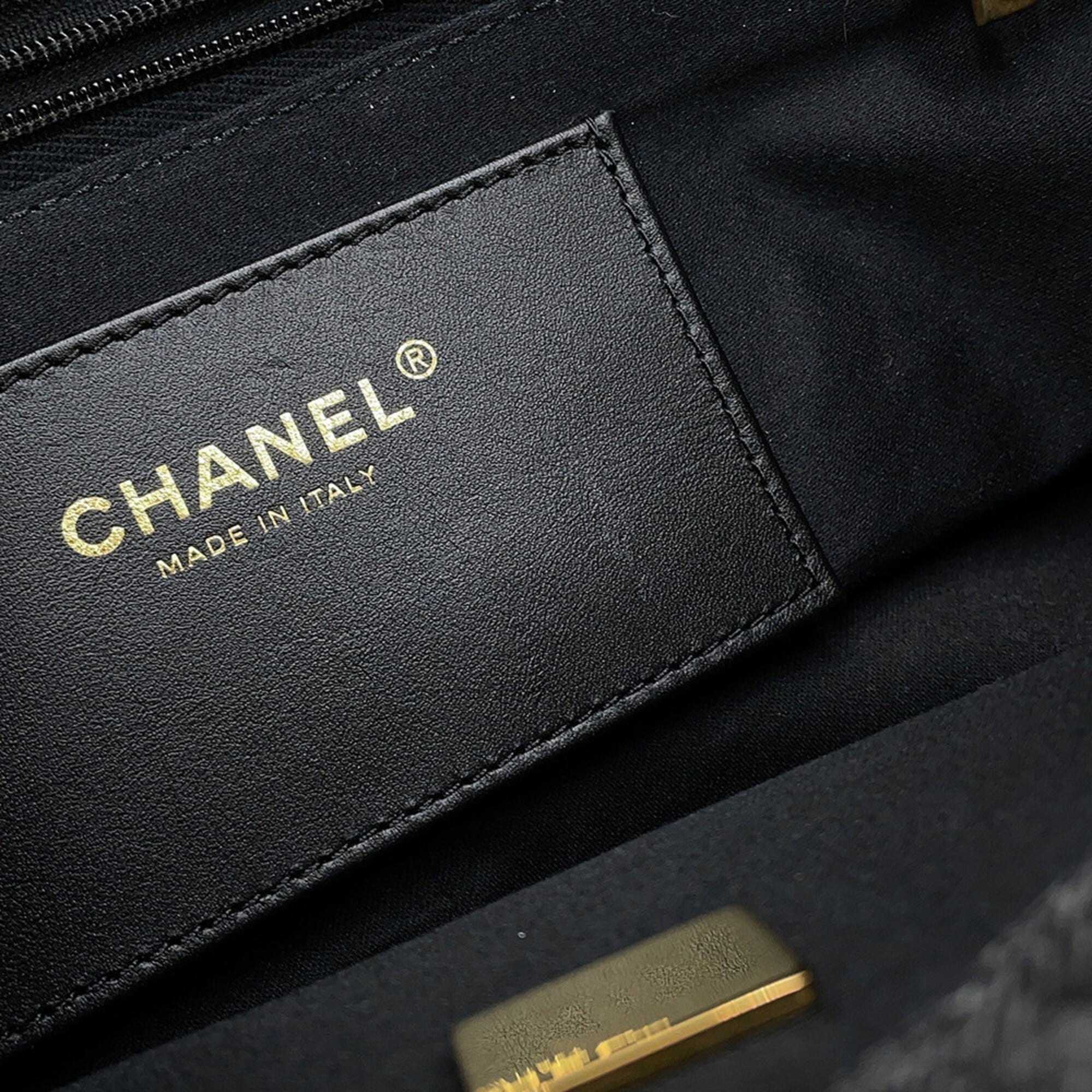 Chanel Matelasse Black Denim Shoulder Bag (Pre-Owned)