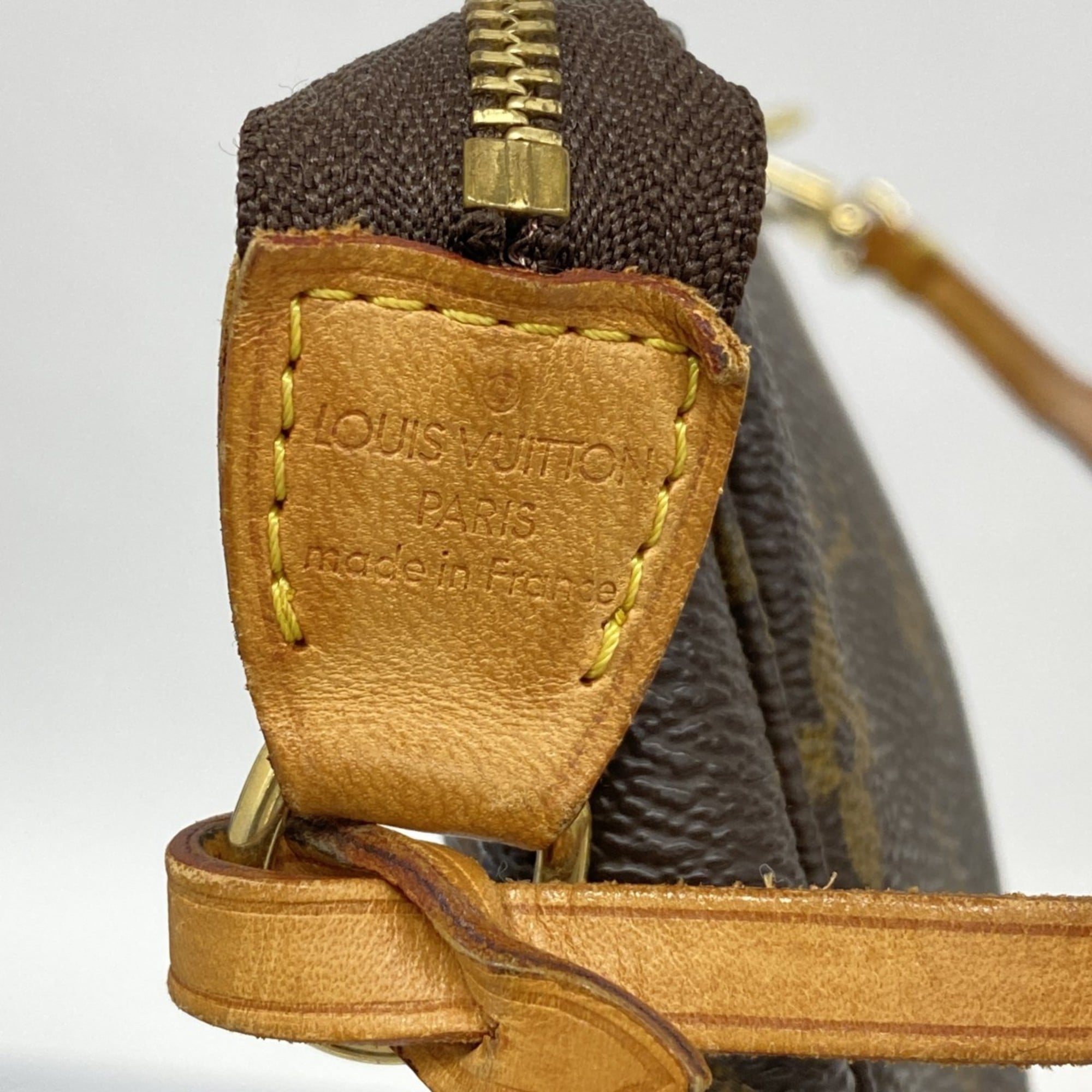 Louis Vuitton Brown Pouch (Pre-Owned)