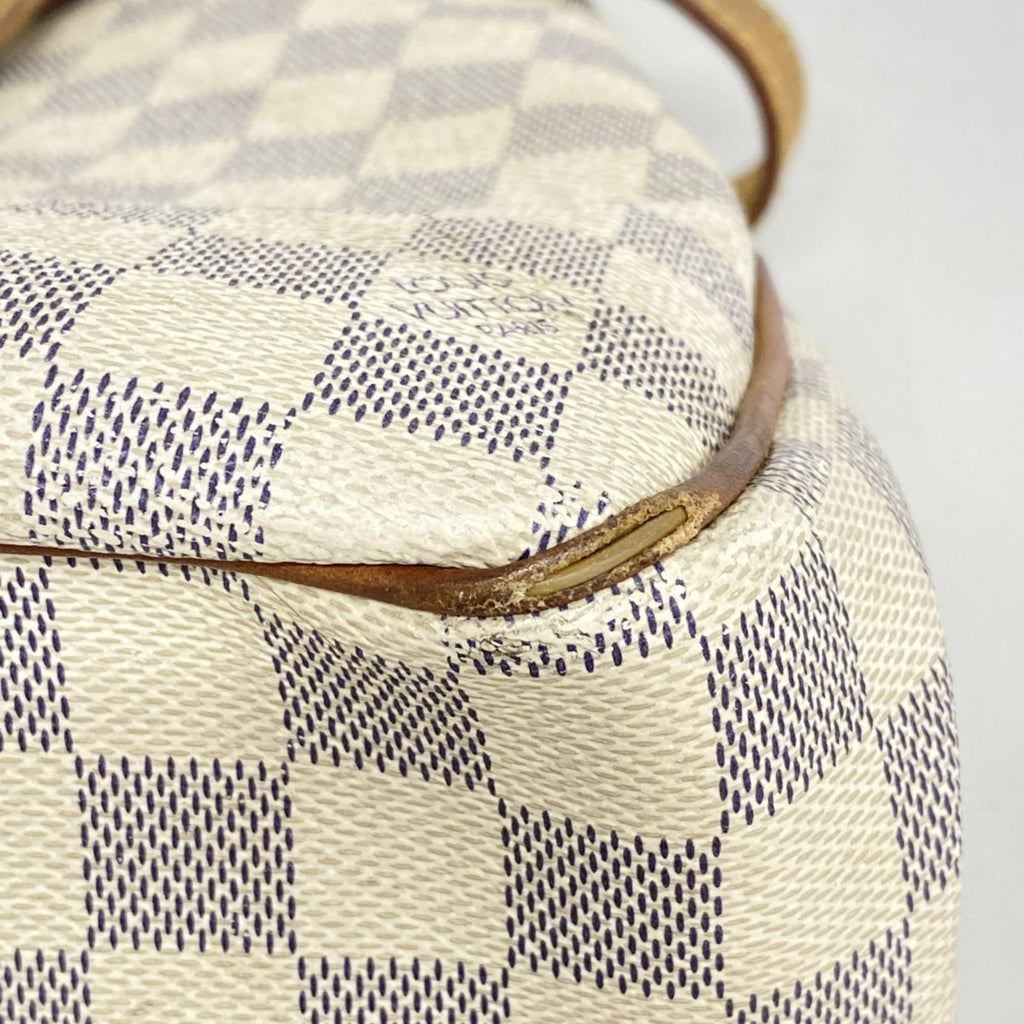 Louis Vuitton White Tote Bag (Pre-Owned)