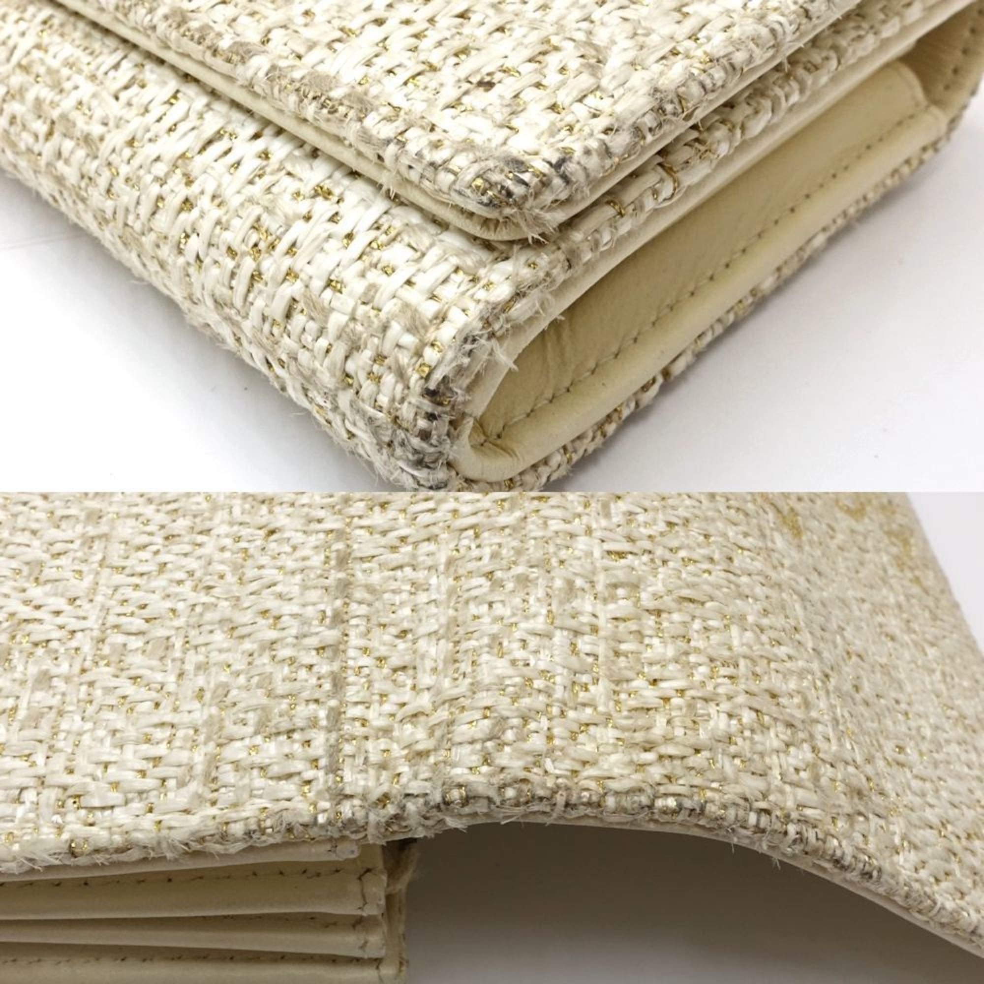 Chanel Off-White Canvas Long Wallet (Bi-Fold) (Pre-Owned)
