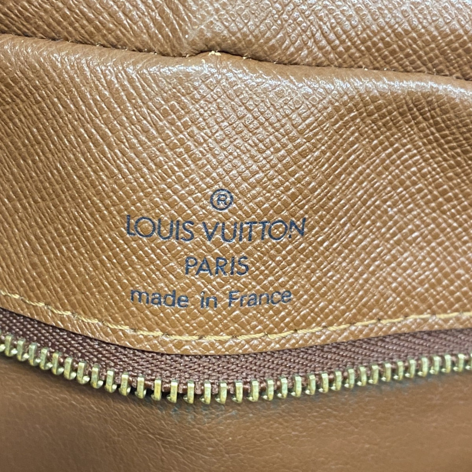 Louis Vuitton Brown Shoulder Bag (Pre-Owned)