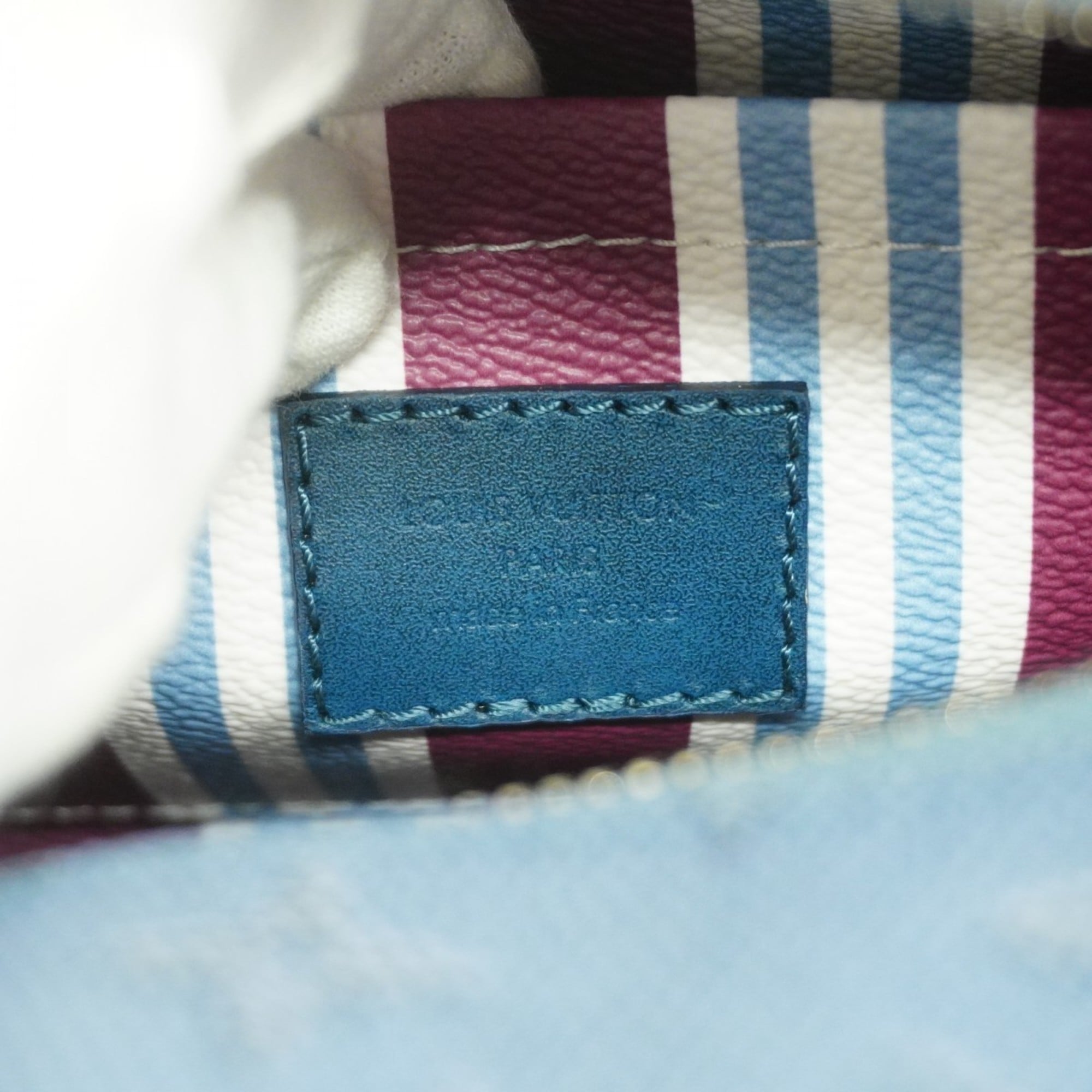 Louis Vuitton Blue Handbag (Pre-Owned)