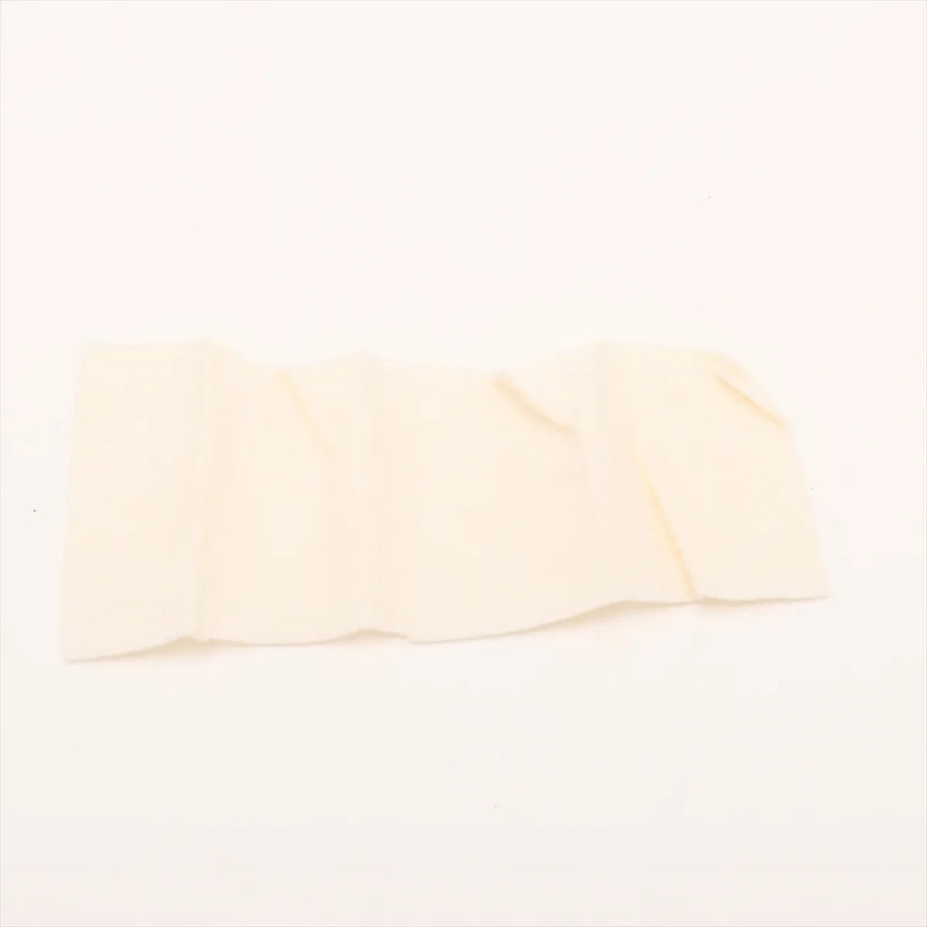 Chanel White Leather Shoulder Bag (Pre-Owned)