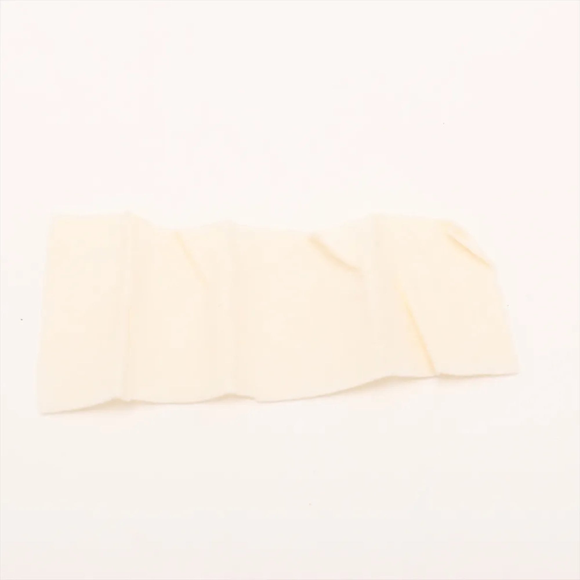 Chanel White Leather Shoulder Bag (Pre-Owned)