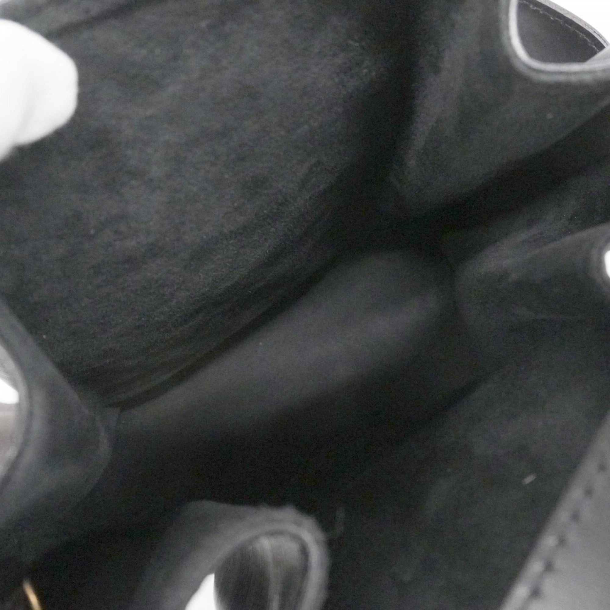 Louis Vuitton Noir Shoulder Bag (Pre-Owned)