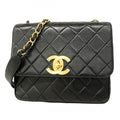 Chanel Black Leather Shoulder Bag (Pre-Owned)