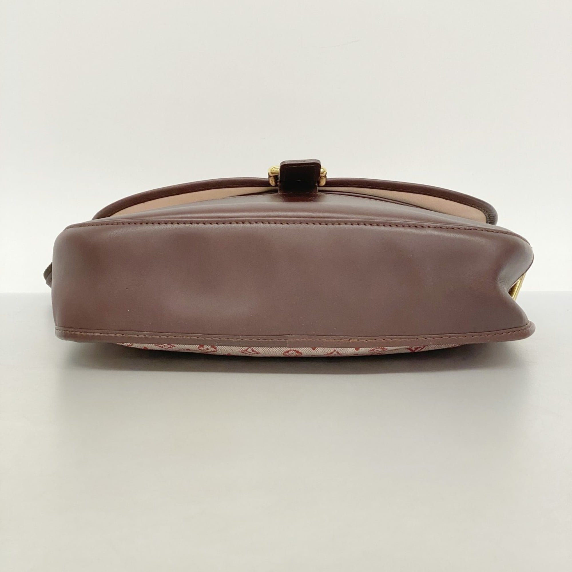 Louis Vuitton Cerise Shoulder Bag (Pre-Owned)