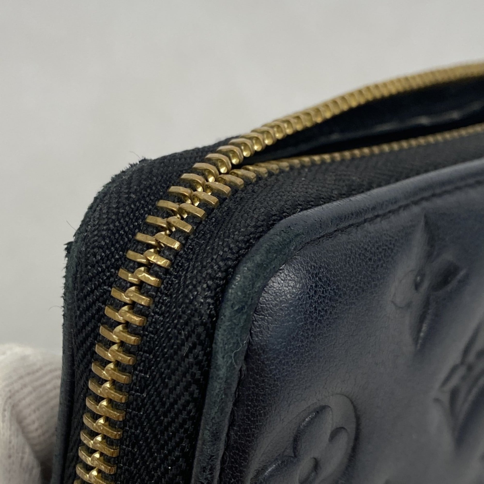 Louis Vuitton Noir Long Wallet (Bi-Fold) (Pre-Owned)