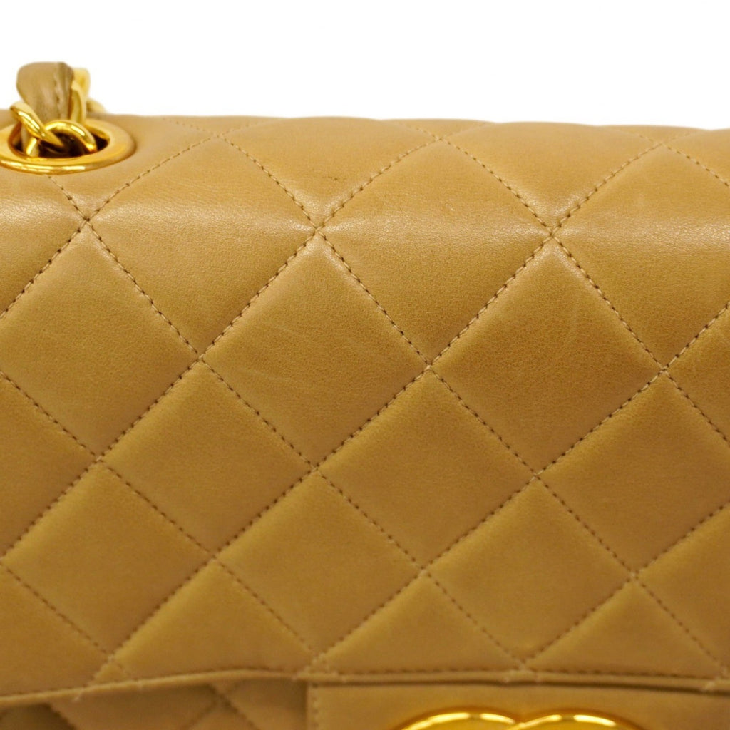 Chanel Beige Leather Shoulder Bag (Pre-Owned)